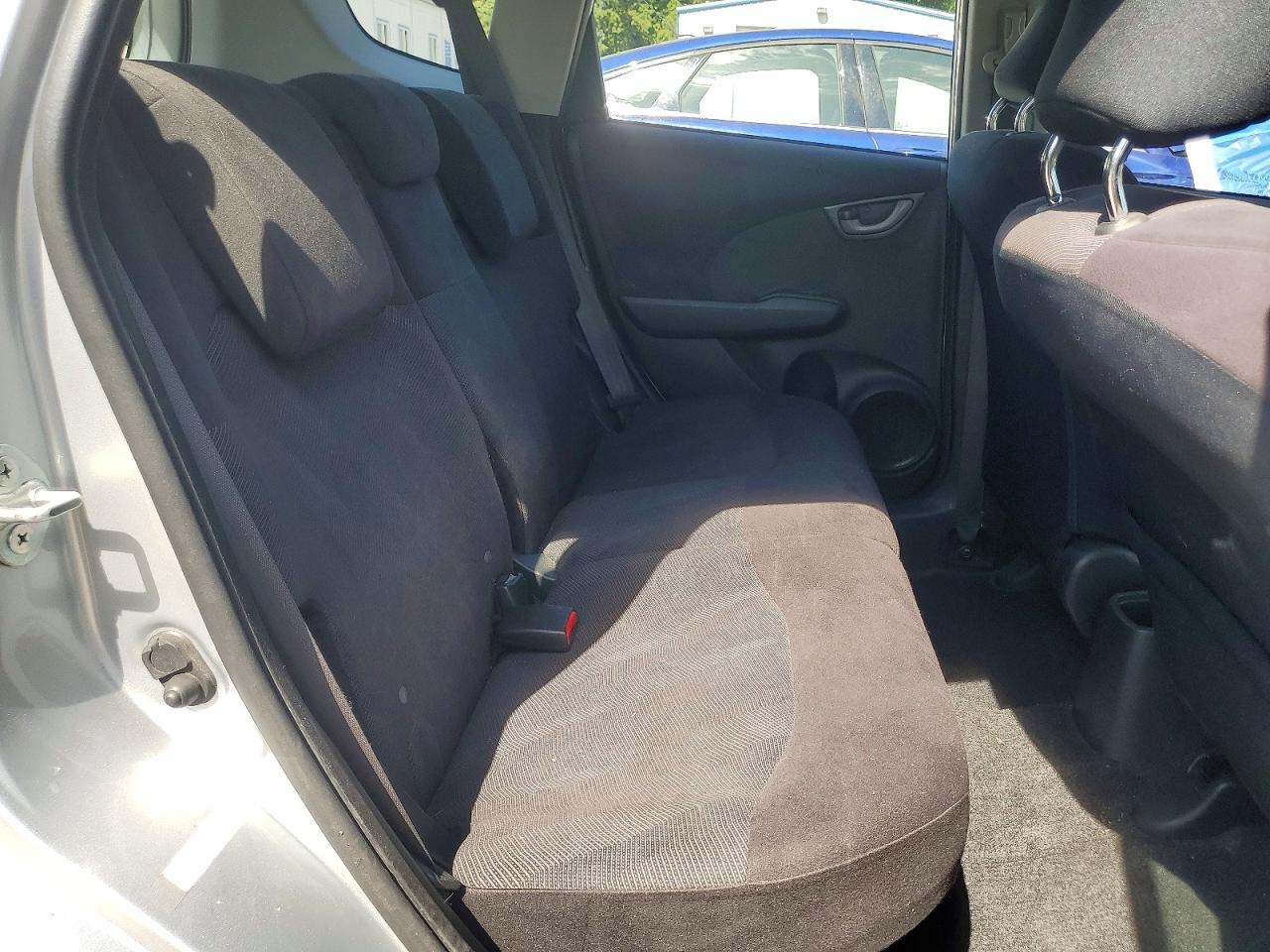 2011 Honda Fit Sport Silver vin: JHMGE8H56BC000339
