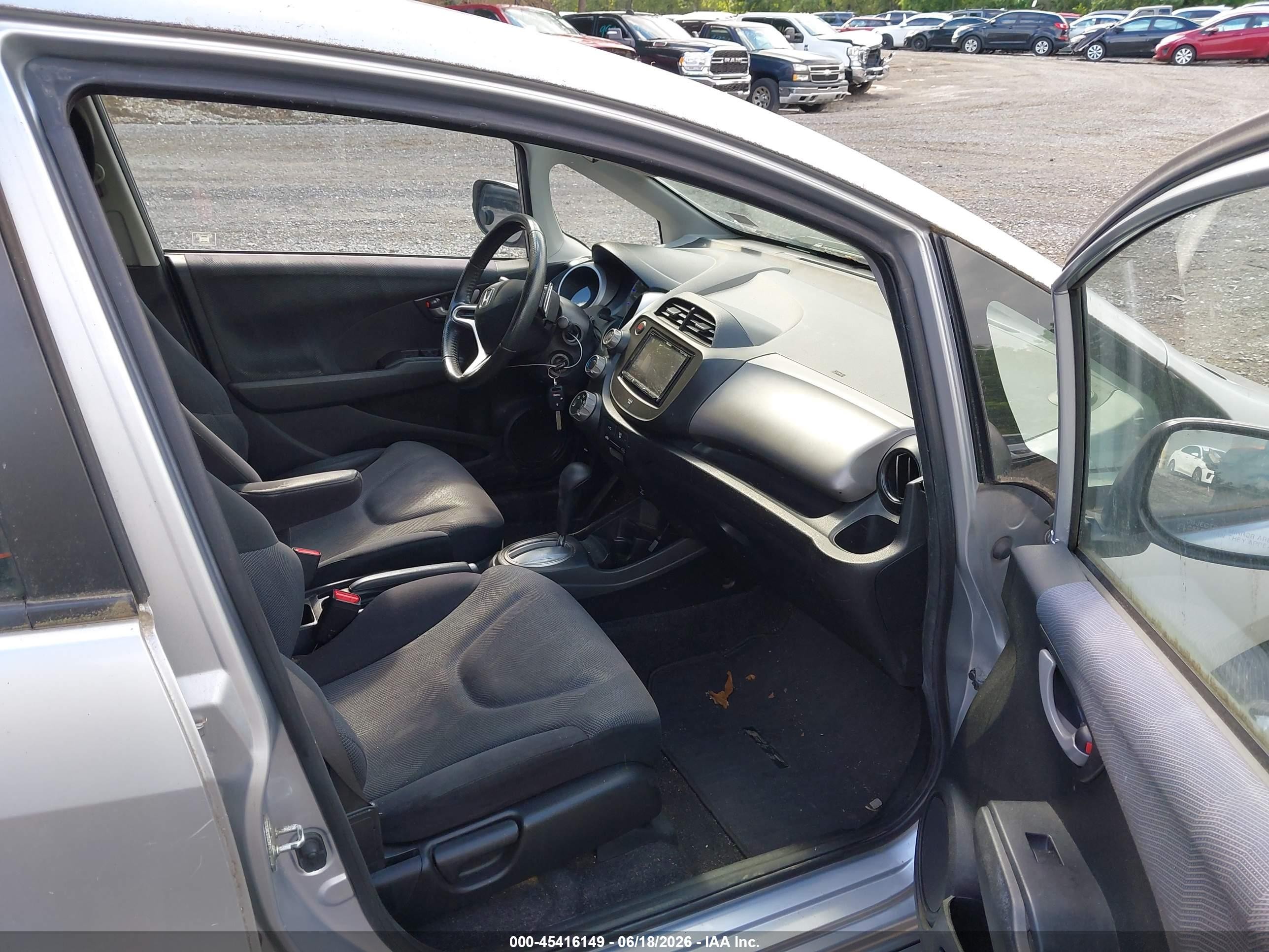 2011 Honda Fit Sport Silver vin: JHMGE8H56BC002978