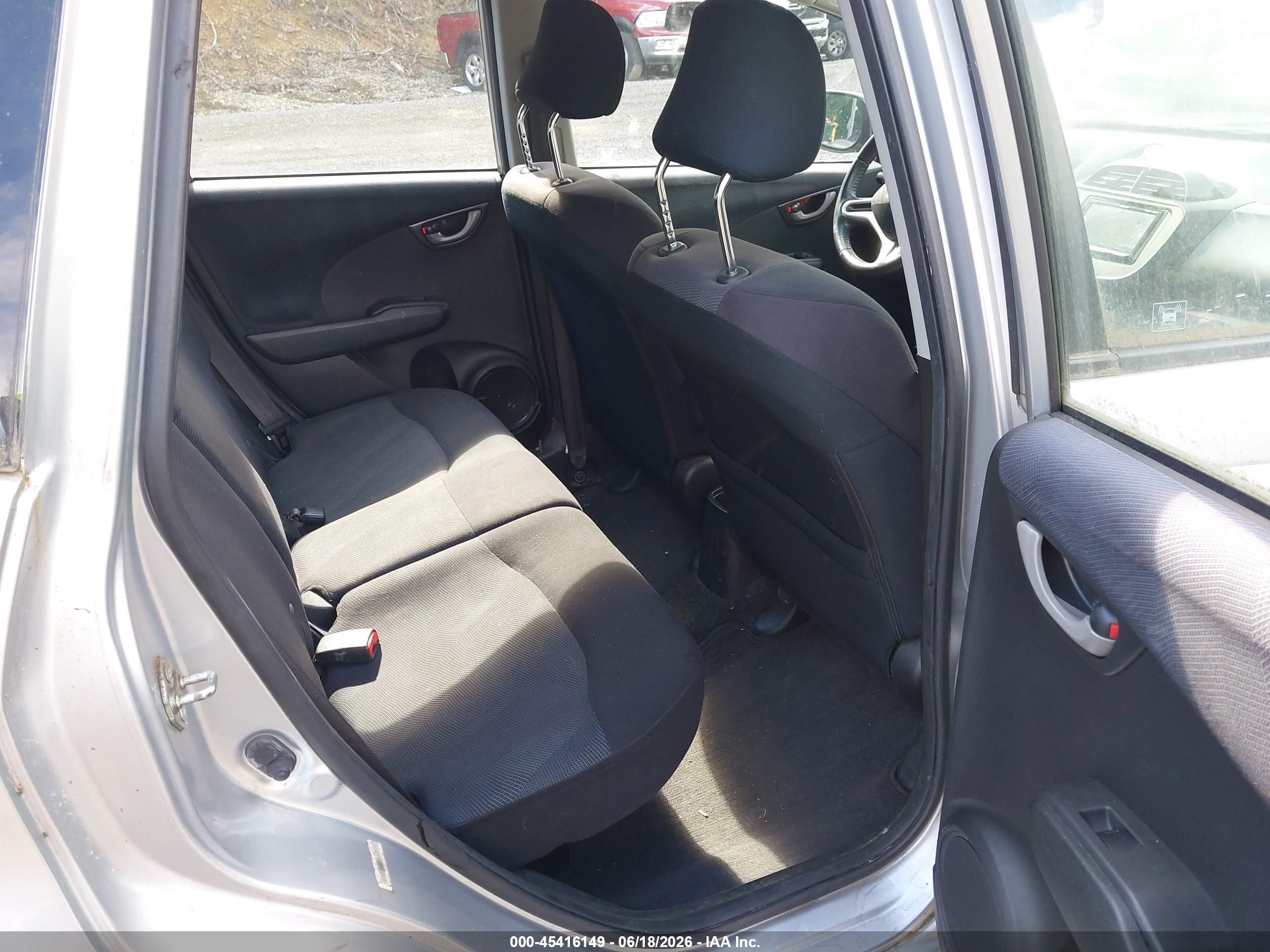2011 Honda Fit Sport Silver vin: JHMGE8H56BC002978