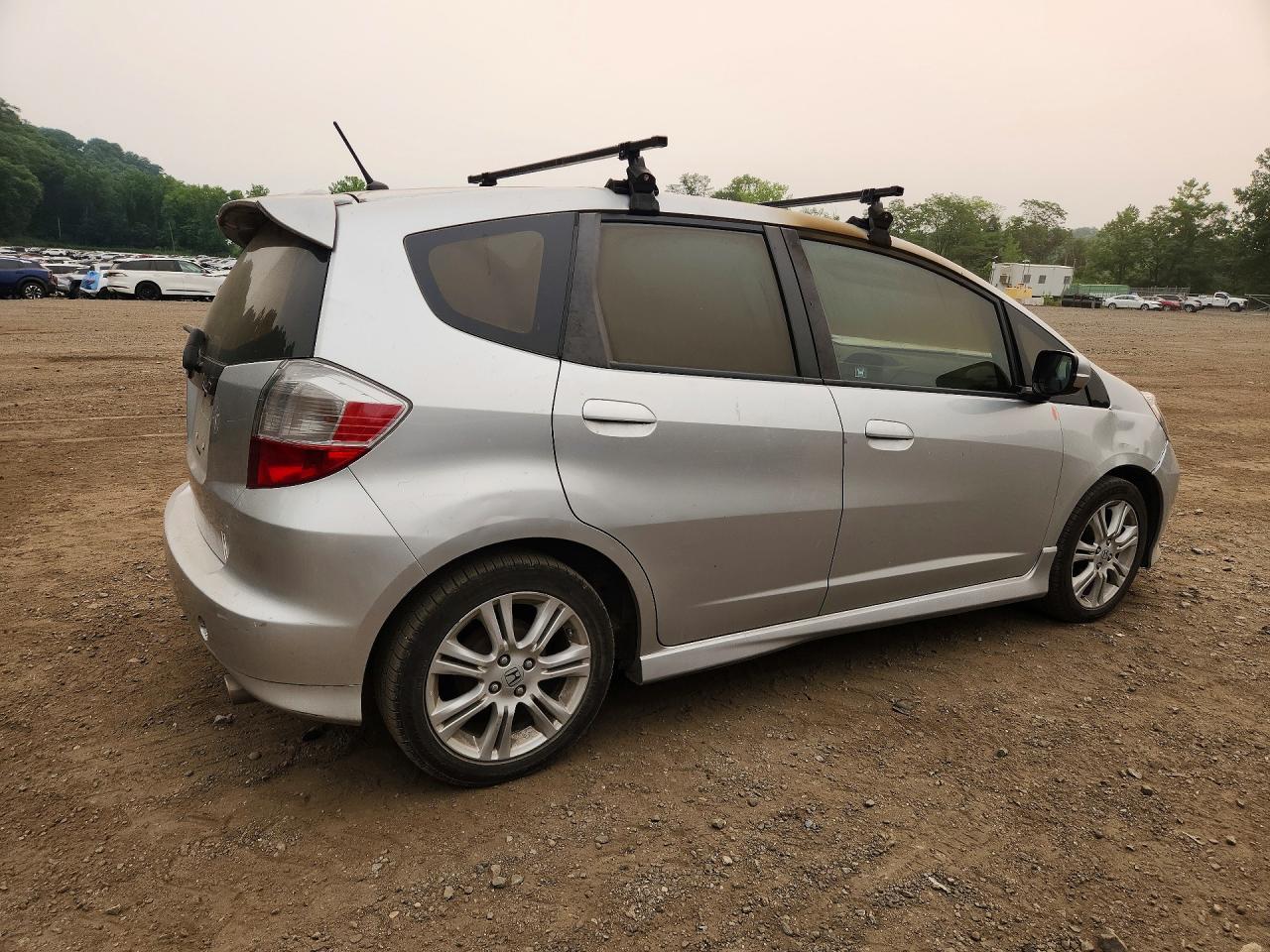 2011 Honda Fit Sport Серебряный vin: JHMGE8H56BC005914