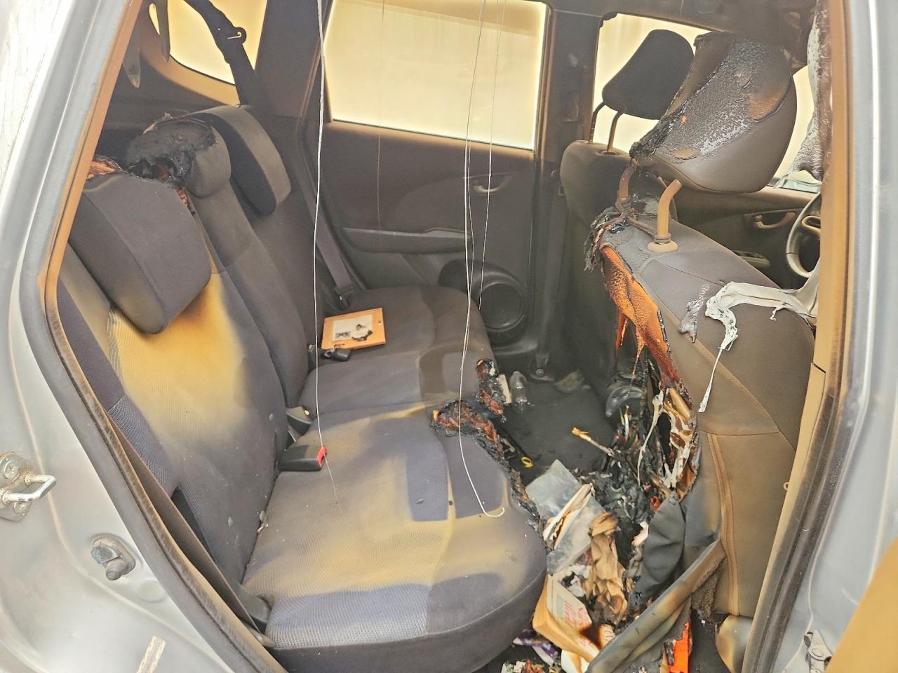 2011 Honda Fit Sport Серебряный vin: JHMGE8H56BC005914
