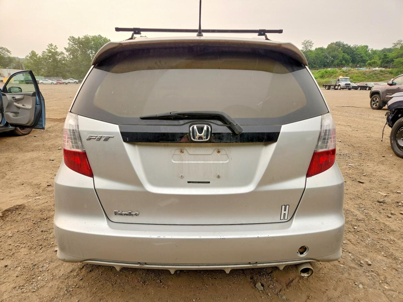 2011 Honda Fit Sport Серебряный vin: JHMGE8H56BC005914