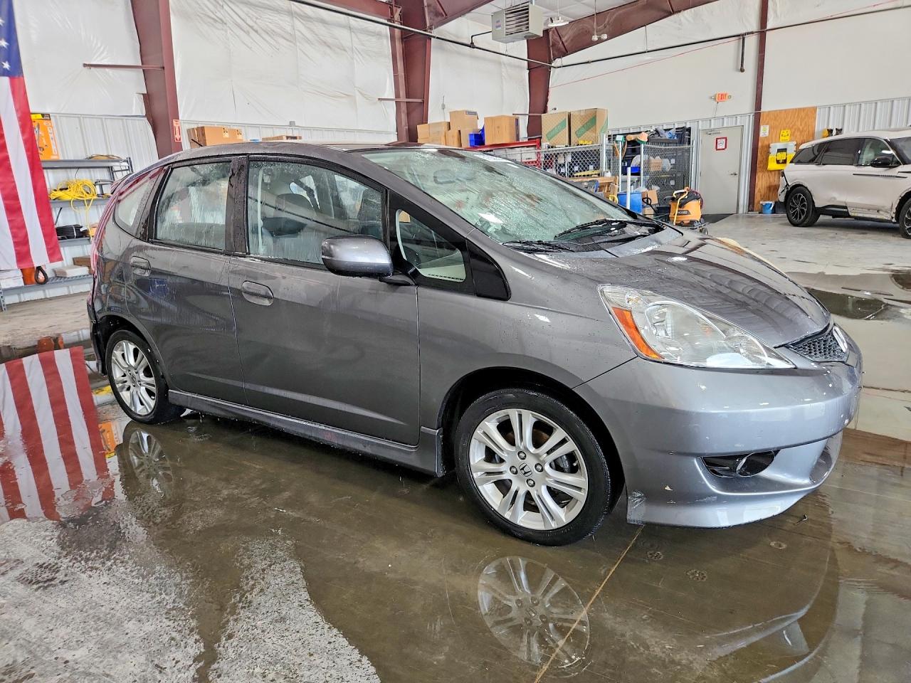 2011 Honda Fit Sport Gray vin: JHMGE8H56BC024897