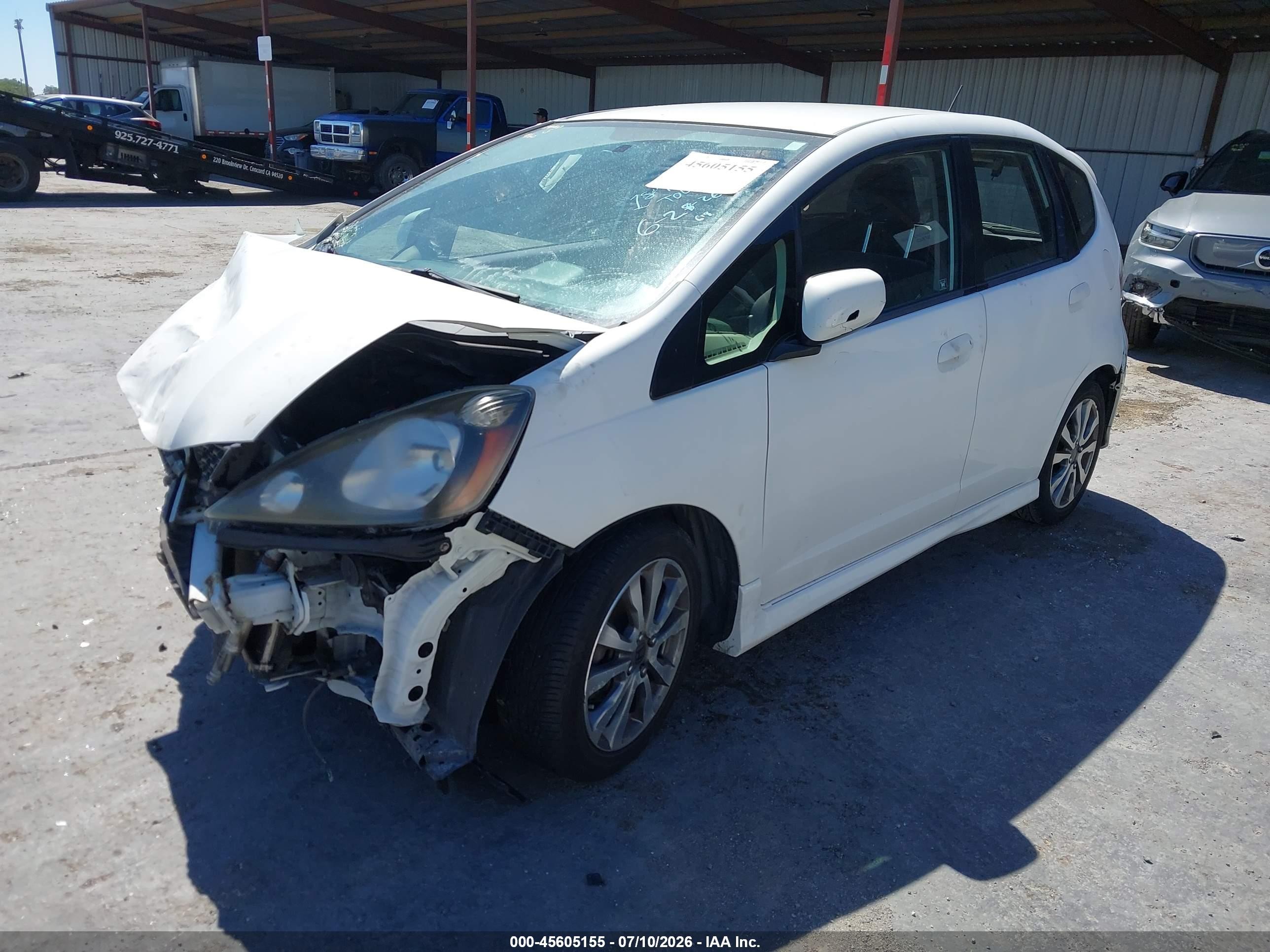 2012 Honda Fit Sport Белый vin: JHMGE8H56CC007468