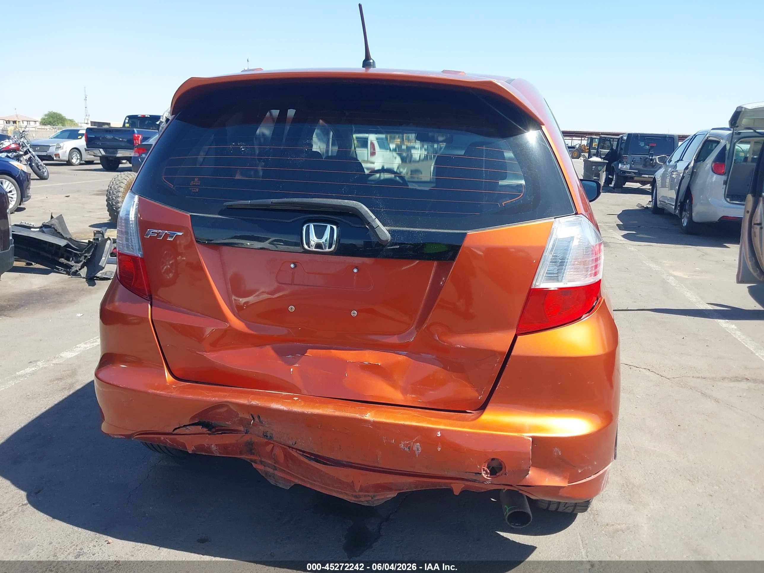 2012 Honda Fit Sport Orange vin: JHMGE8H56CC012587