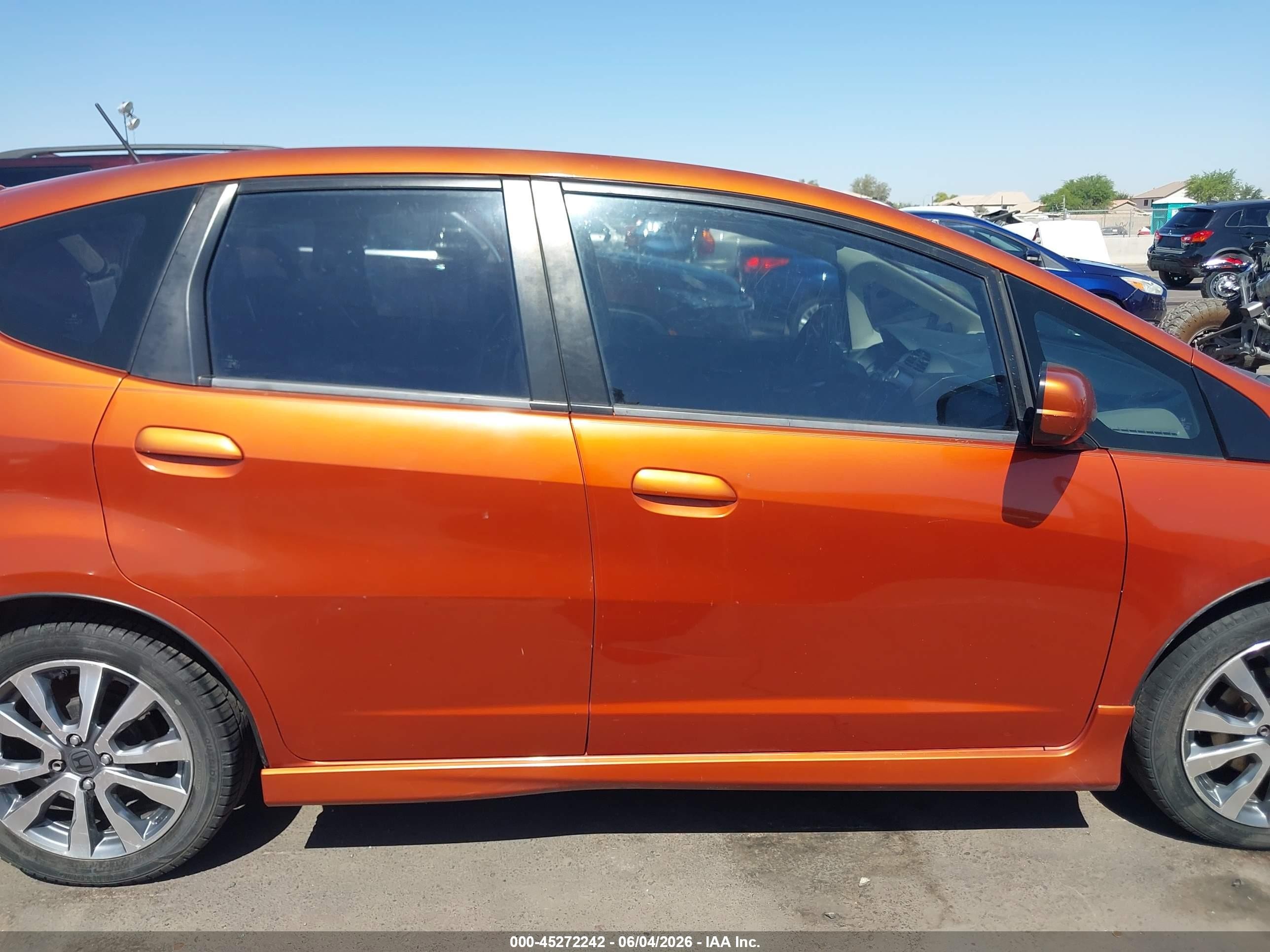 2012 Honda Fit Sport Orange vin: JHMGE8H56CC012587
