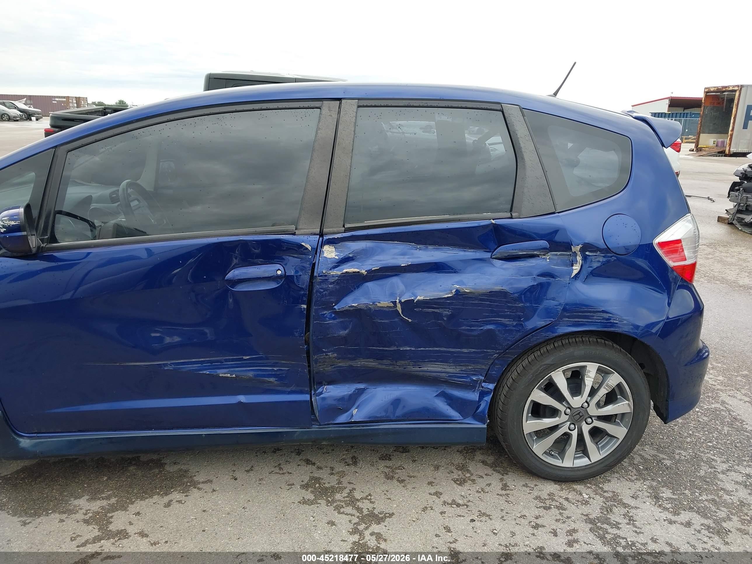 2012 Honda Fit Sport Dark Blue vin: JHMGE8H56CC027221