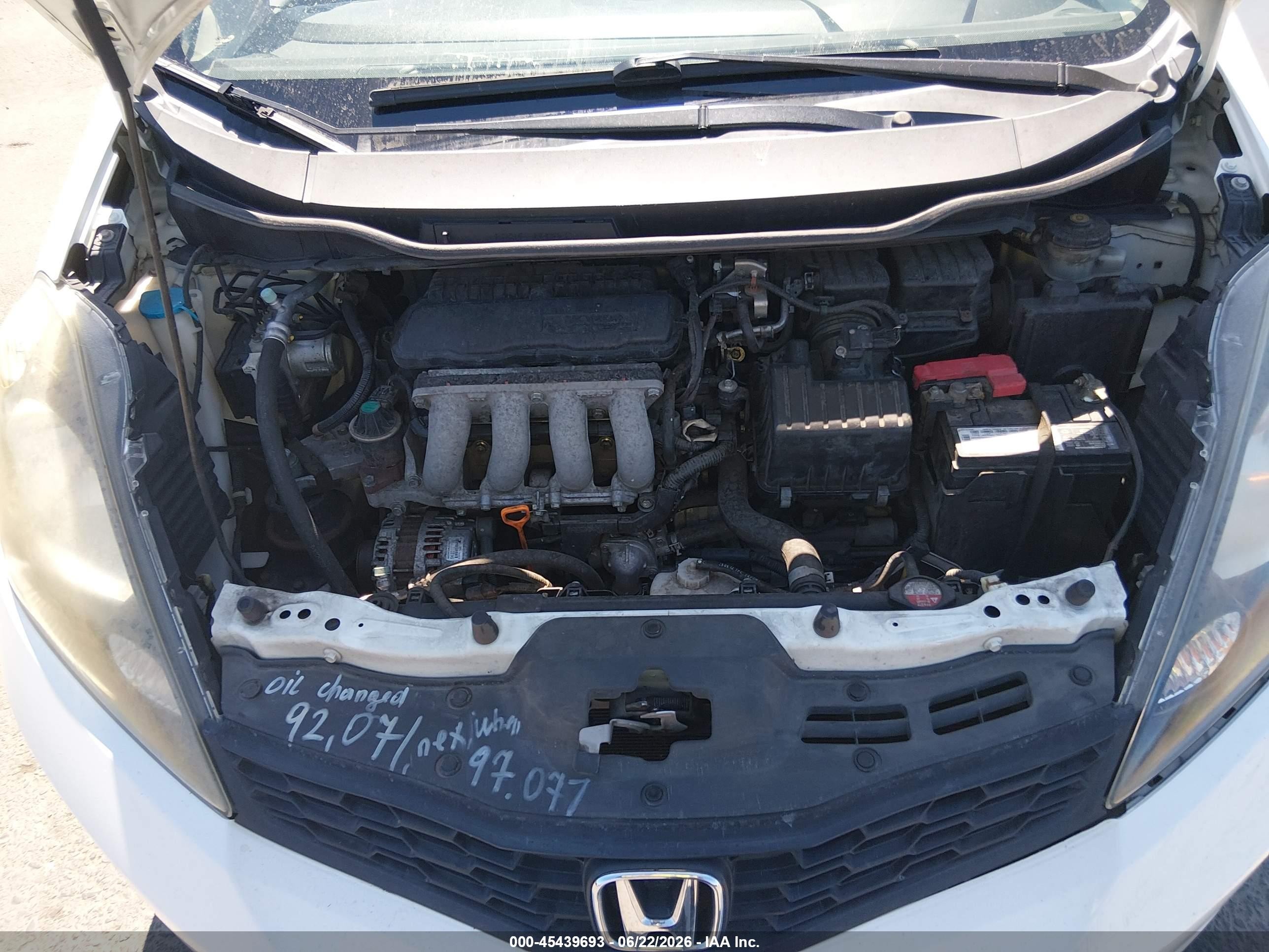 2013 Honda Fit Sport White vin: JHMGE8H56DC006628