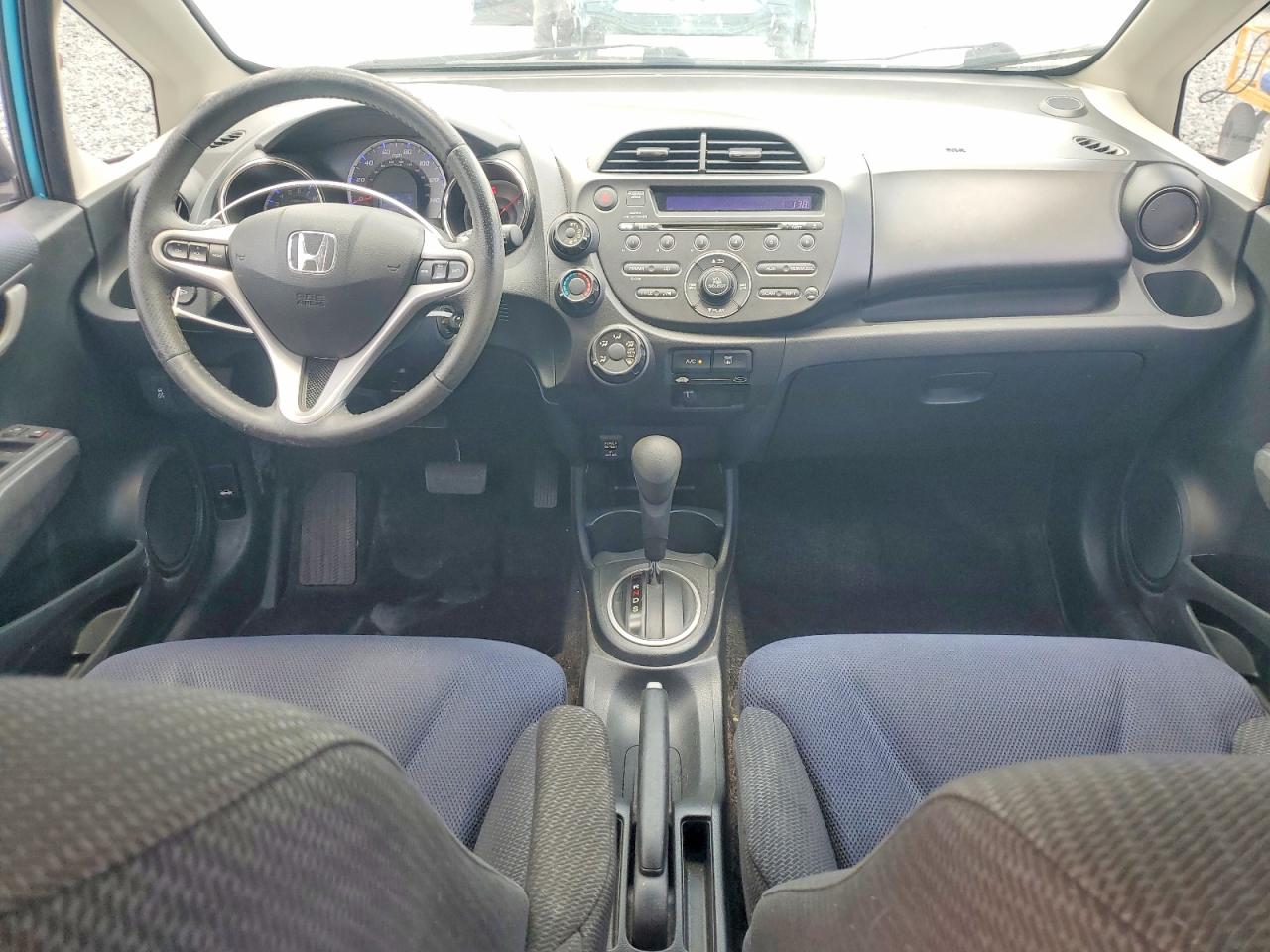 2013 Honda Fit Sport Turquoise vin: JHMGE8H56DC006998