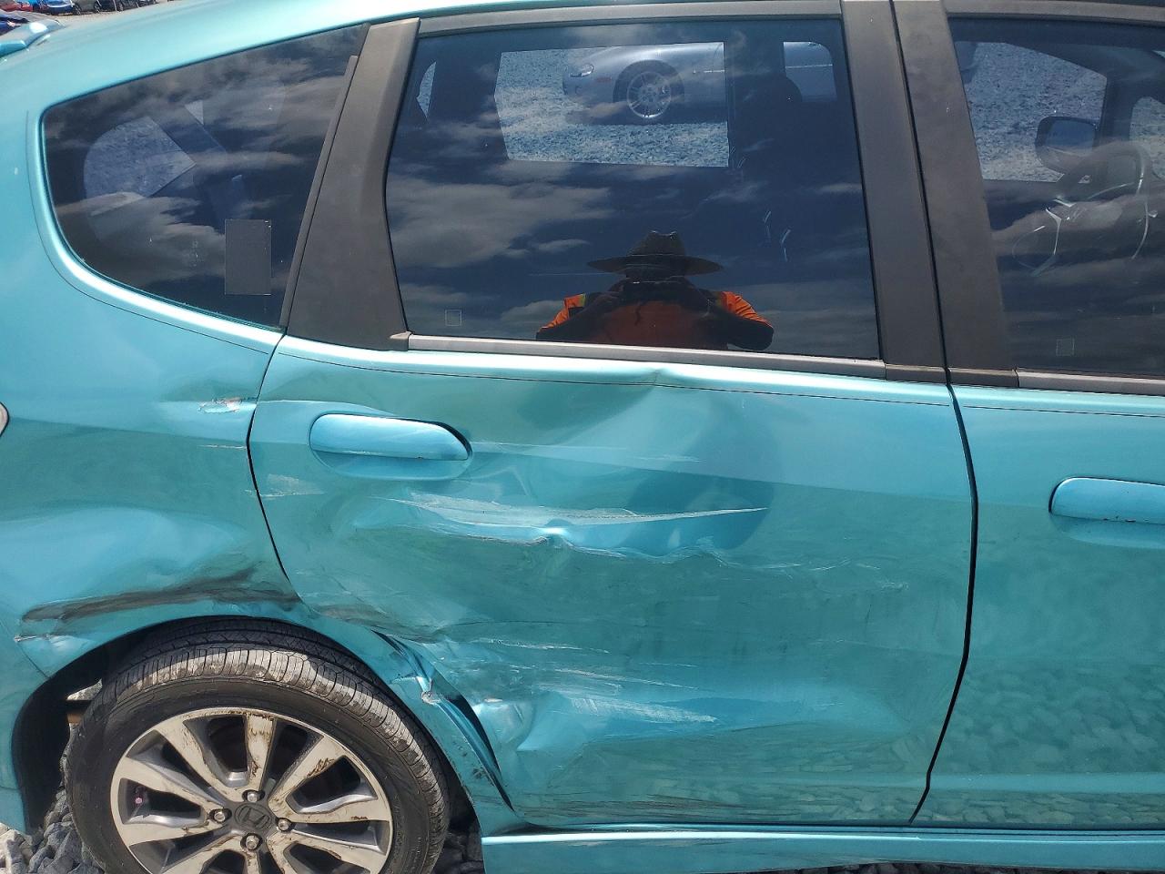 2013 Honda Fit Sport Turquoise vin: JHMGE8H56DC006998