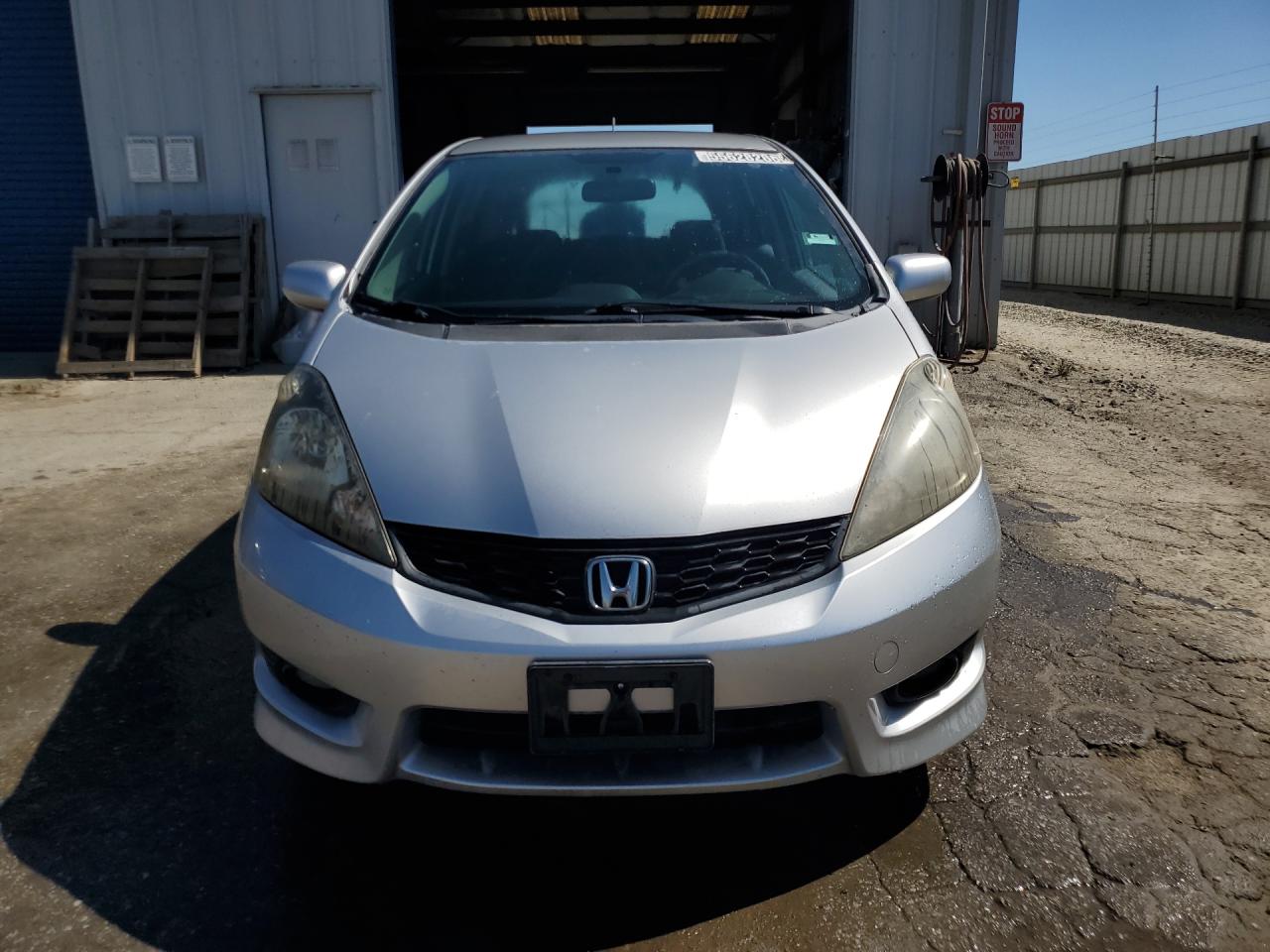2013 Honda Fit Sport Silver vin: JHMGE8H56DC013109 Damage: Front Bumper/Cover, Chipped, 9