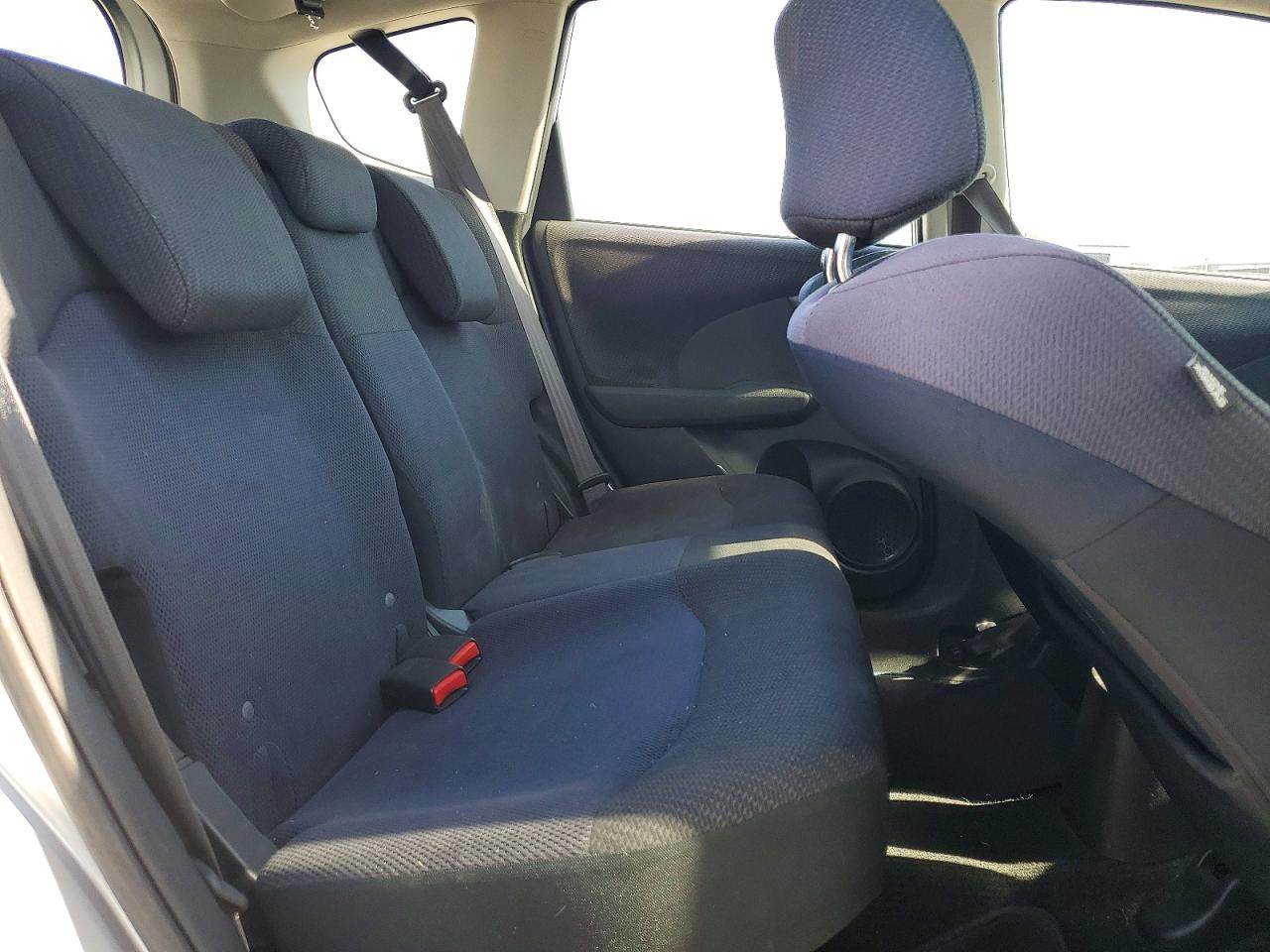 2013 Honda Fit Sport Silver vin: JHMGE8H56DC013109
