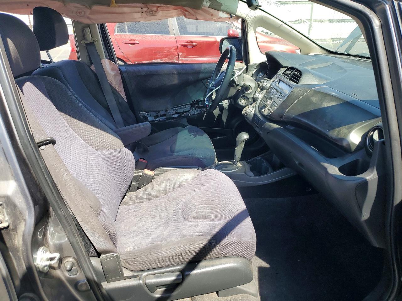 2013 Honda Fit Sport Gray vin: JHMGE8H56DC028080