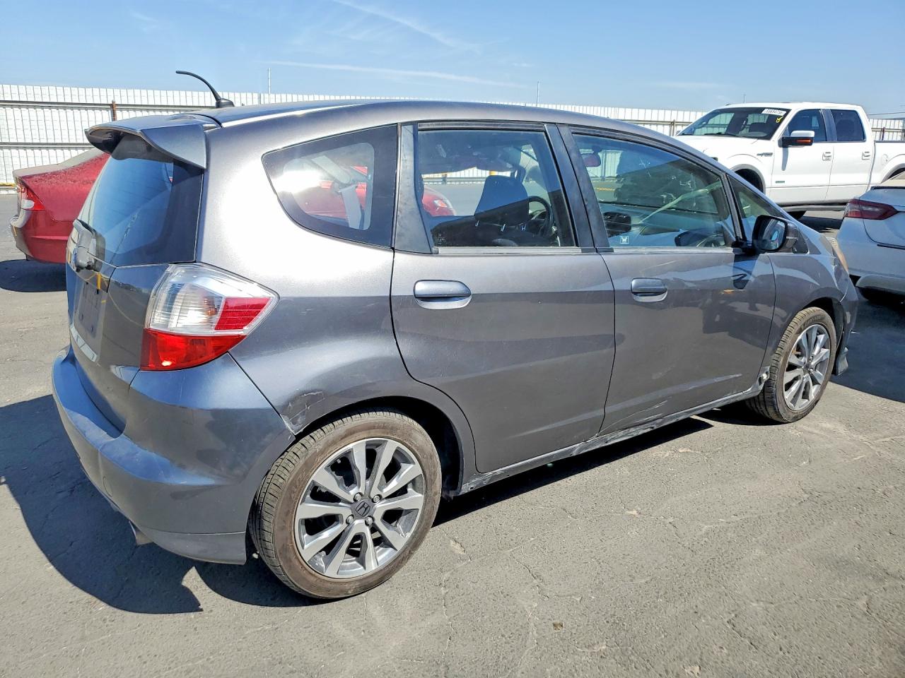 2013 Honda Fit Sport Gray vin: JHMGE8H56DC028080