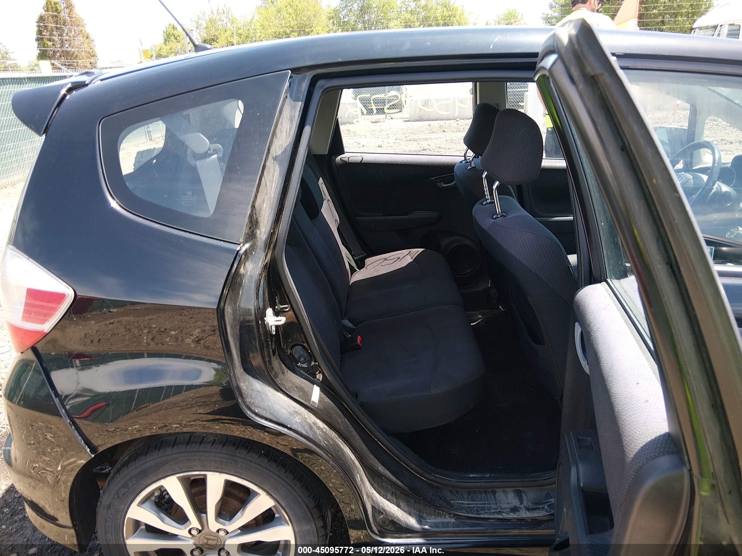 2013 Honda Fit Sport Black vin: JHMGE8H56DC040942