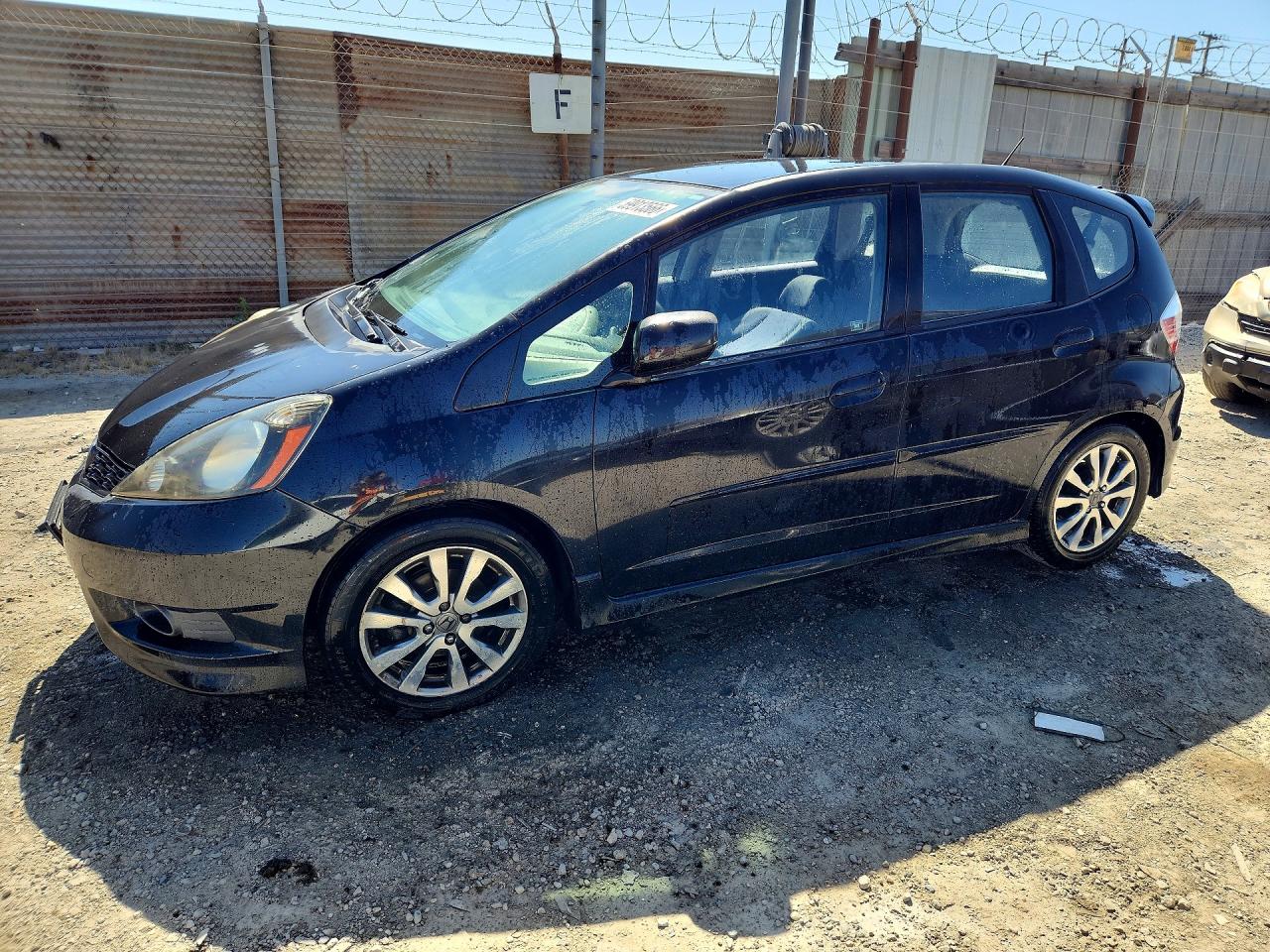 2013 Honda Fit Sport Black vin: JHMGE8H56DC049284