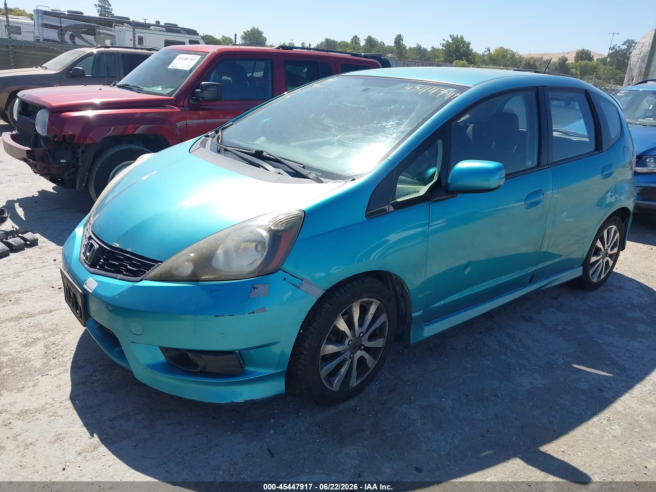 2013 Honda Fit Sport Blue vin: JHMGE8H56DC050578