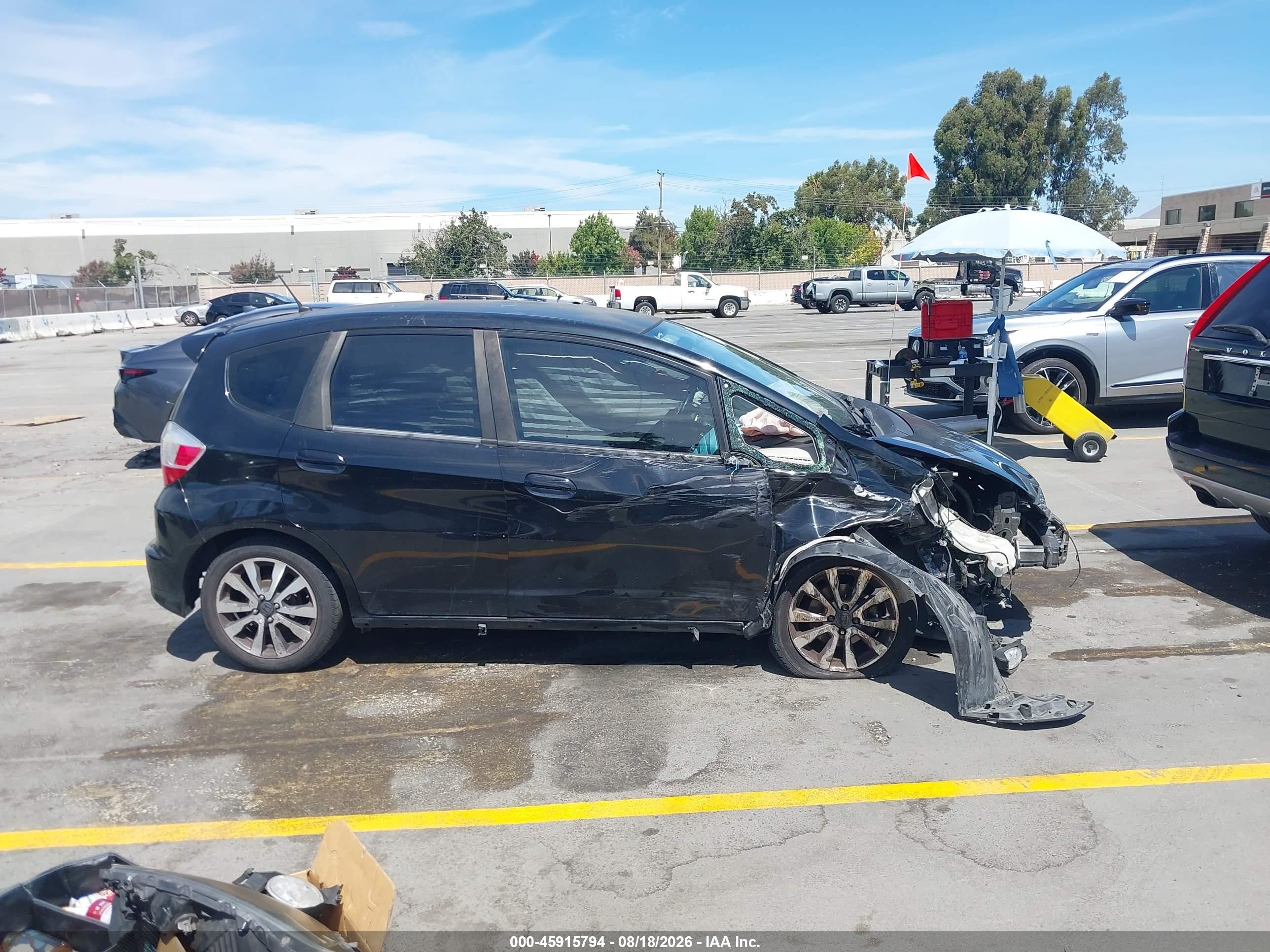 2013 Honda Fit Sport Black vin: JHMGE8H56DC072838
