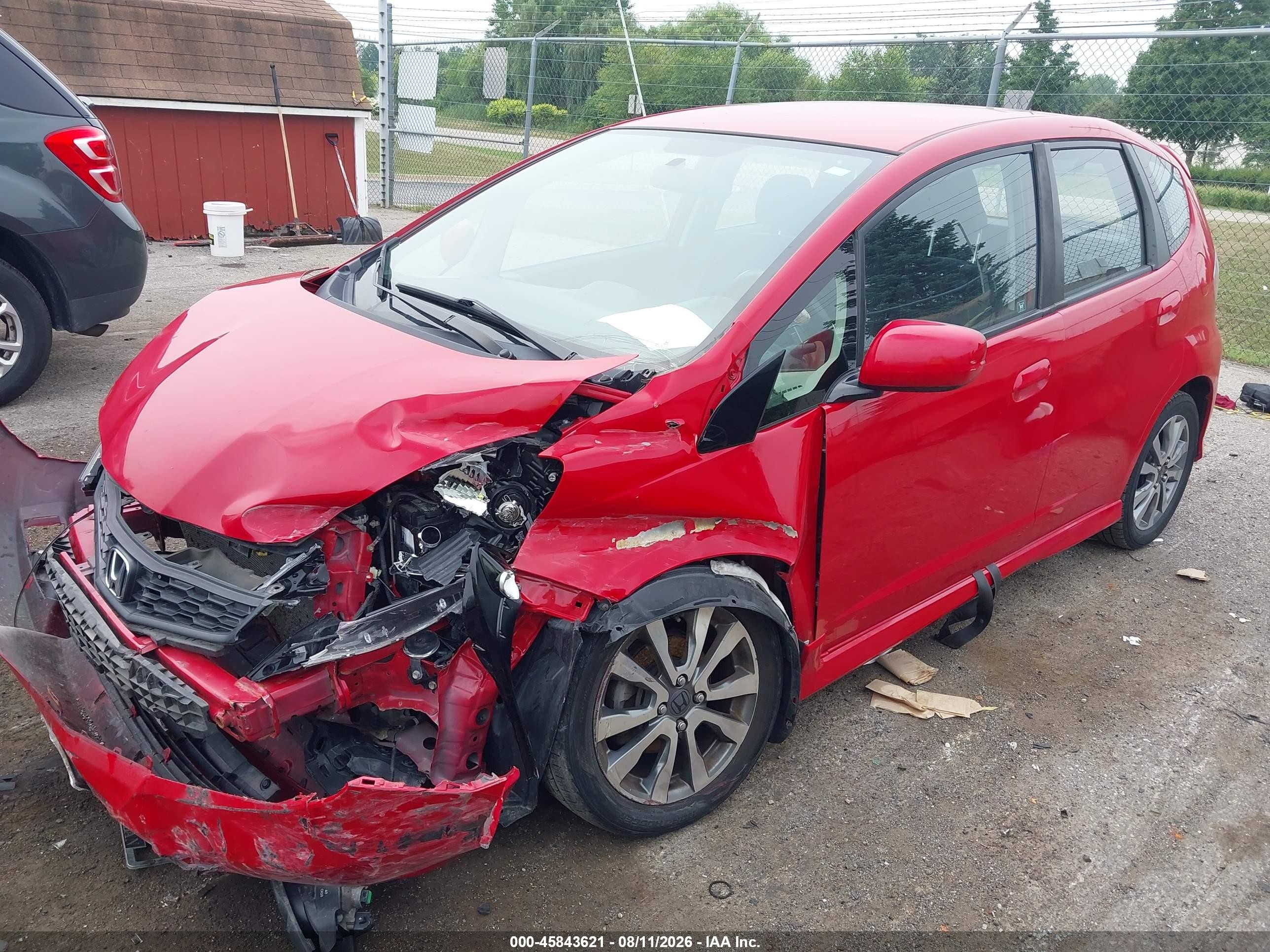 2013 Honda Fit Sport Red vin: JHMGE8H56DC073875
