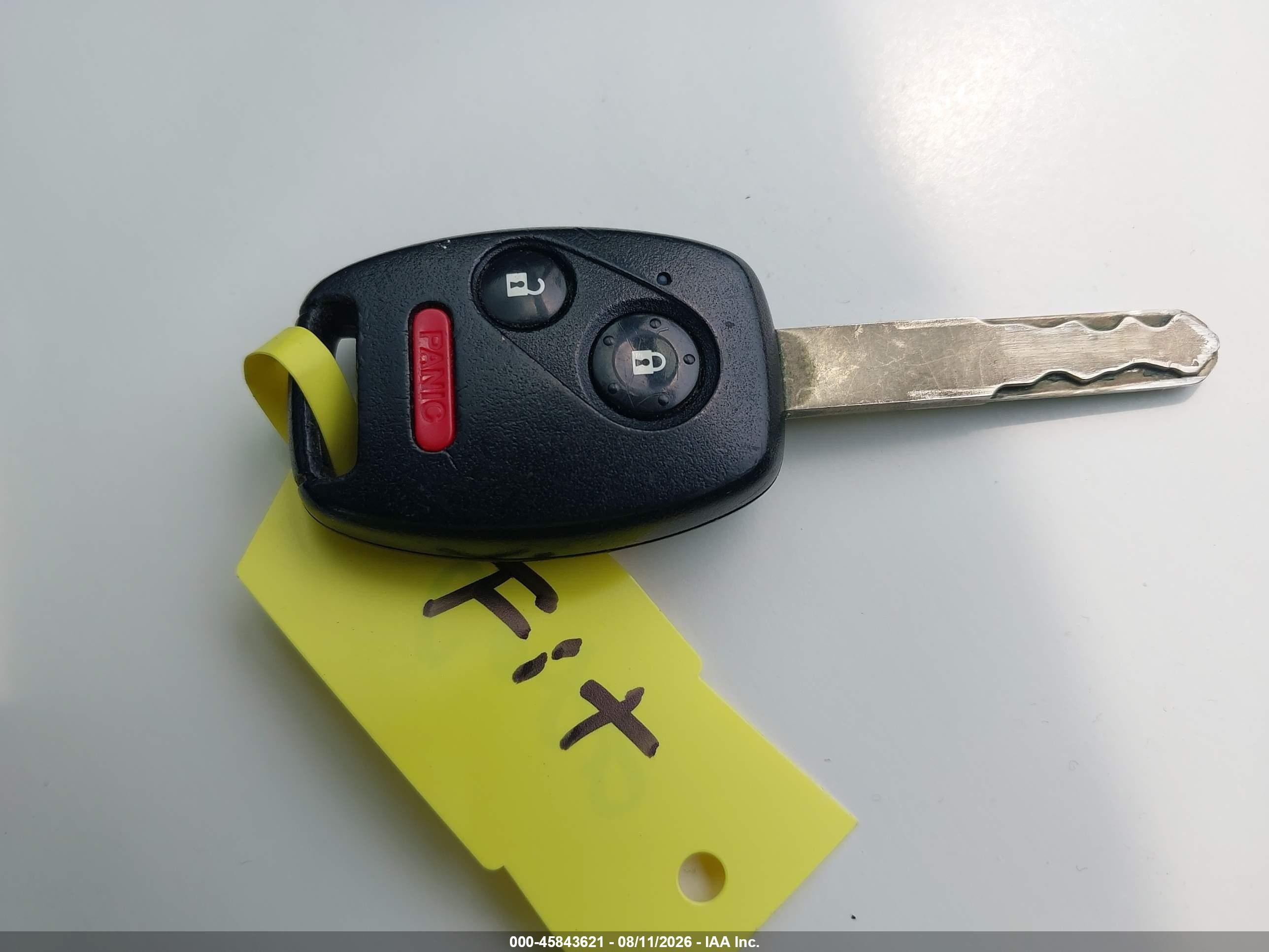 2013 Honda Fit Sport Red vin: JHMGE8H56DC073875