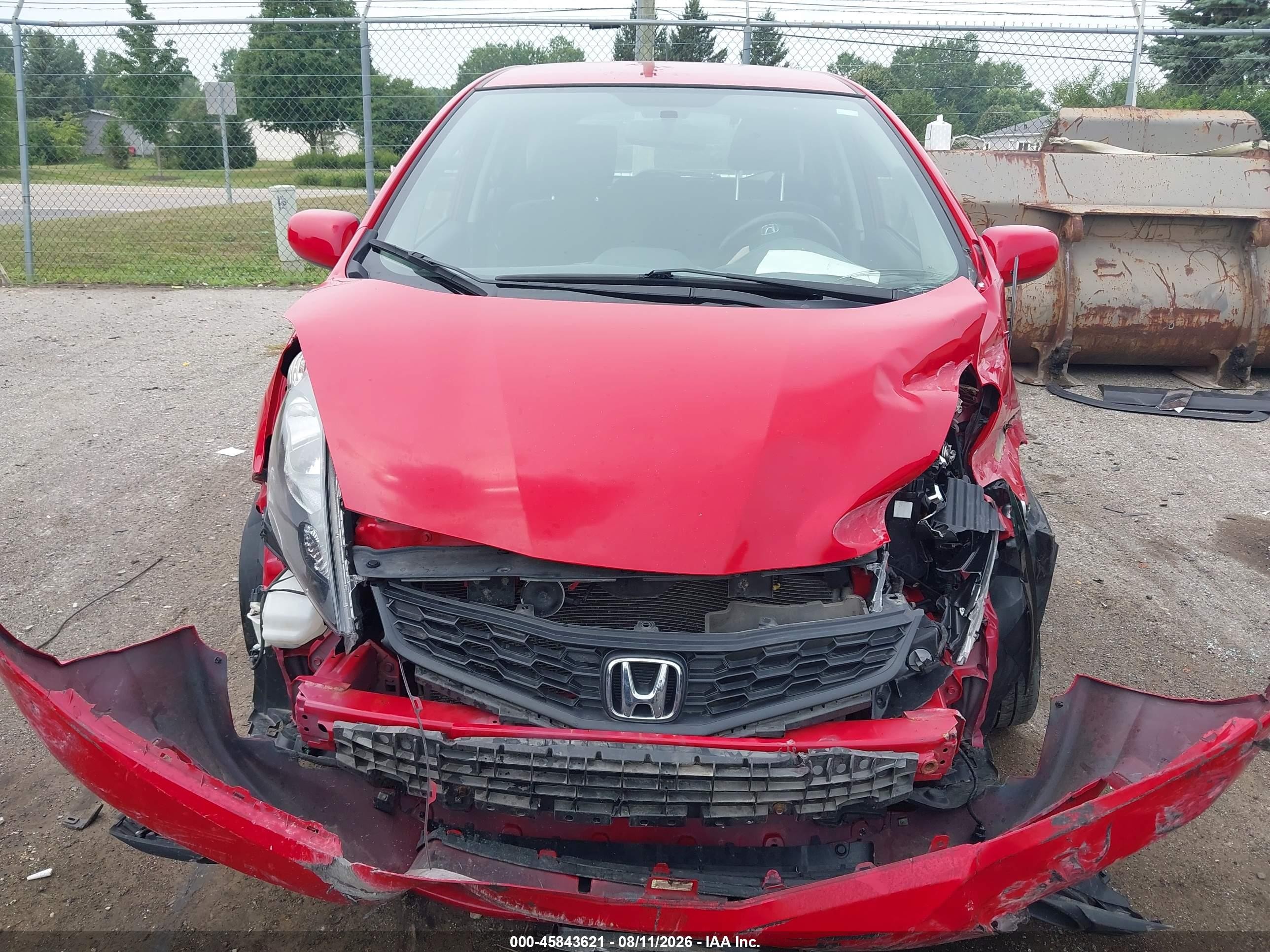 2013 Honda Fit Sport Red vin: JHMGE8H56DC073875