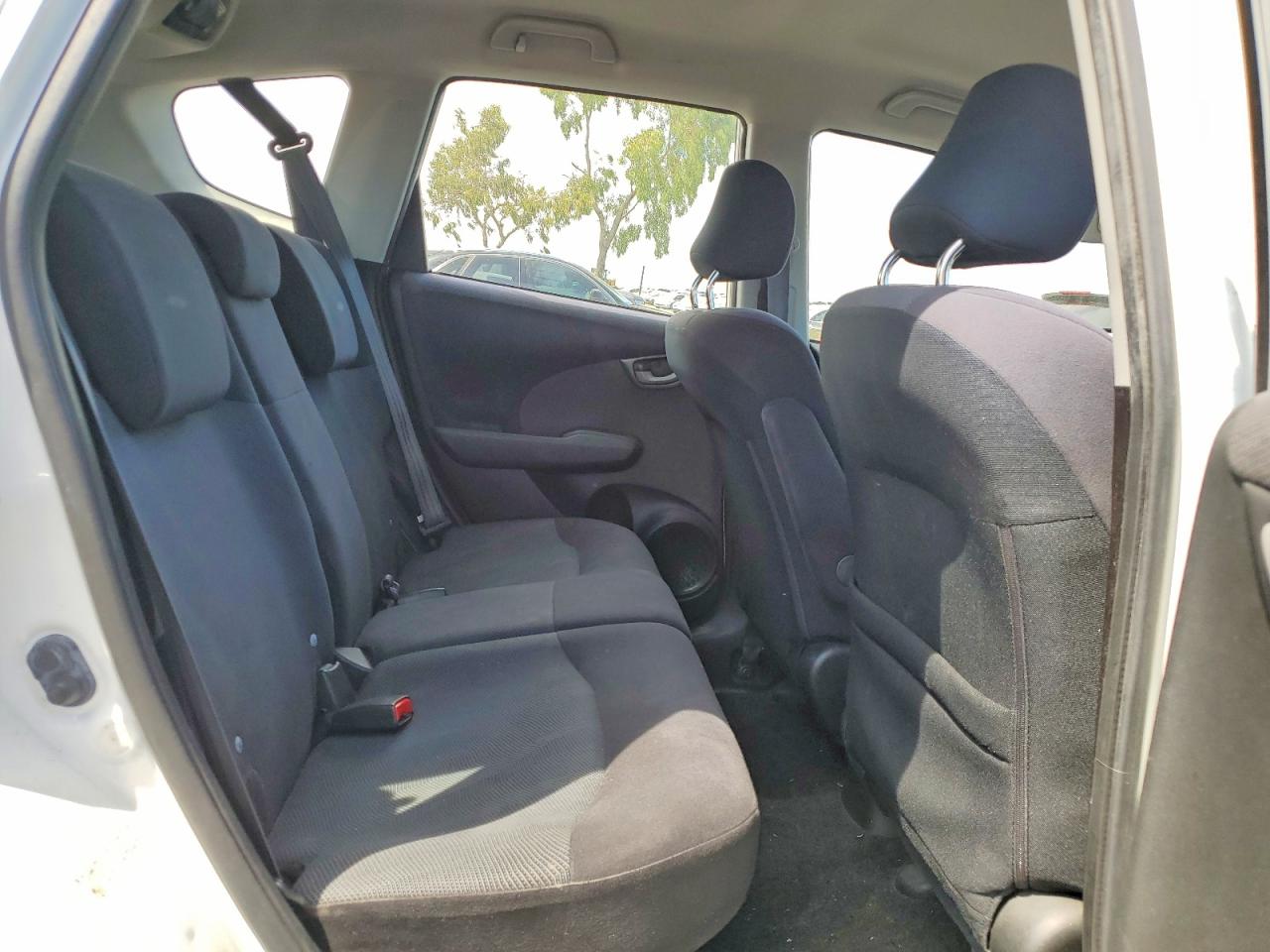 2011 Honda Fit Sport White vin: JHMGE8H57BC007901