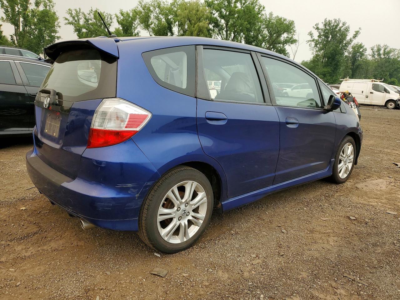 2011 Honda Fit Sport Blue vin: JHMGE8H57BC008823