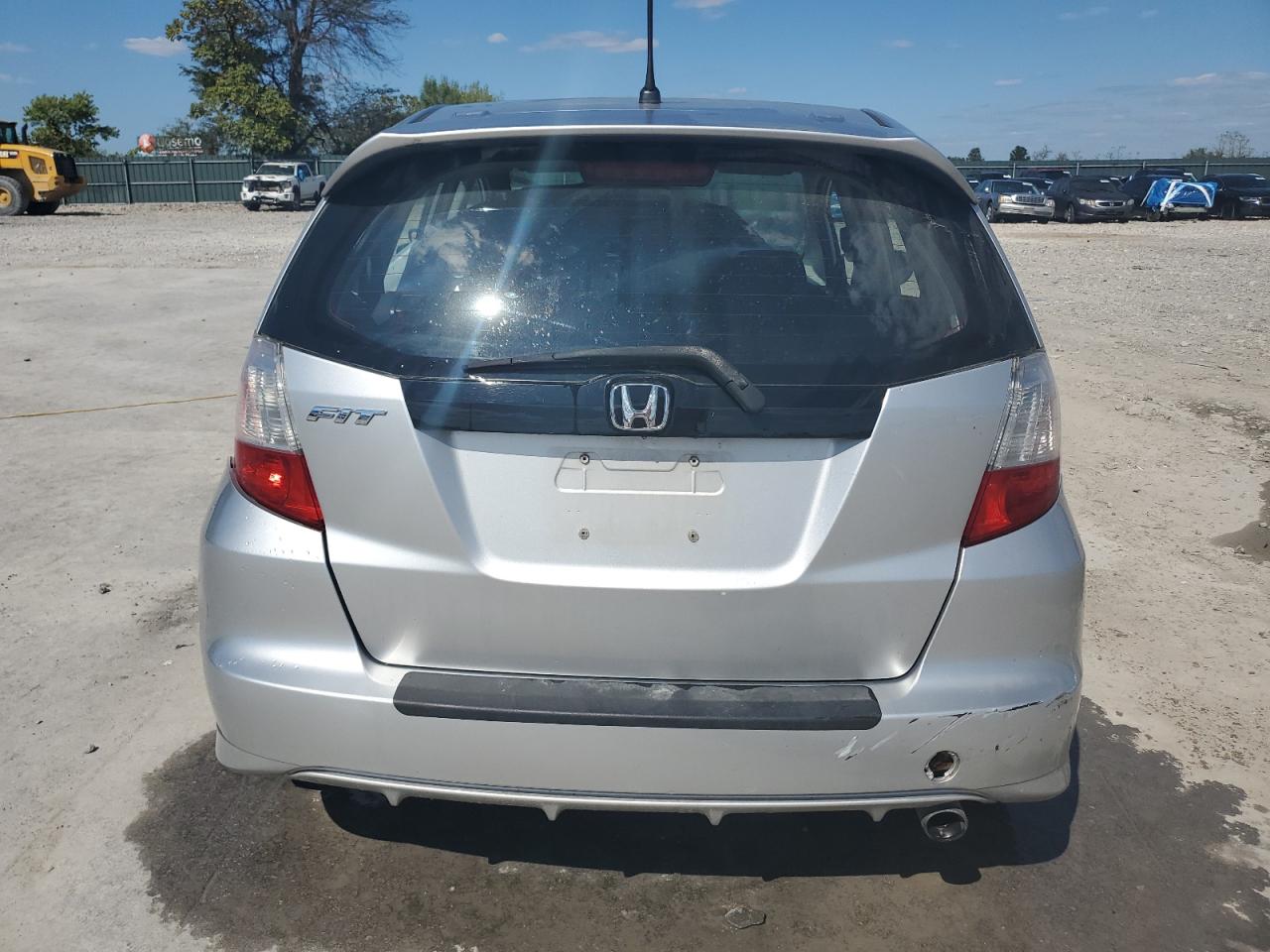 2011 Honda Fit Sport Silver vin: JHMGE8H57BC027713
