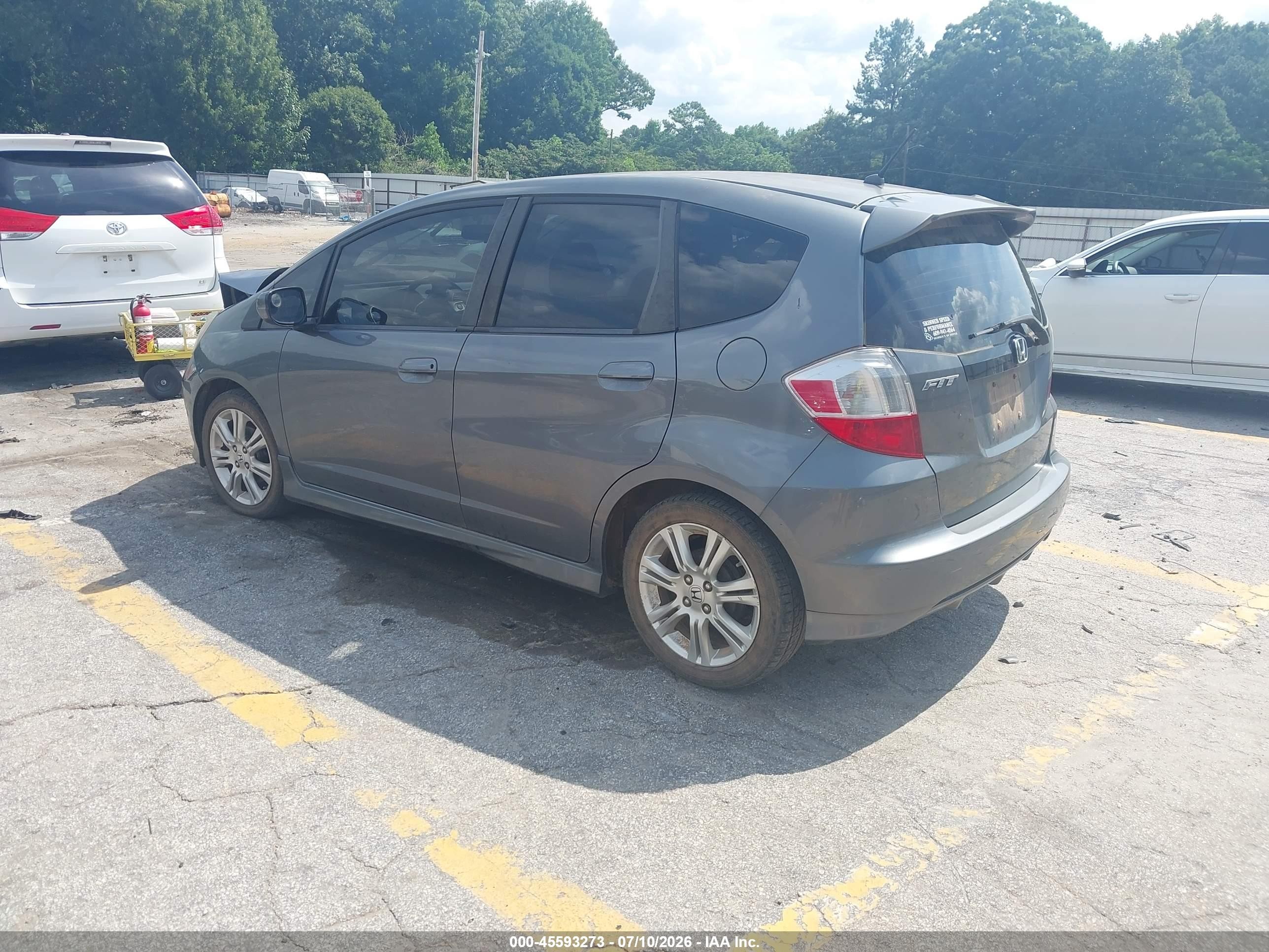 2011 Honda Fit Sport Gray vin: JHMGE8H57BS007841