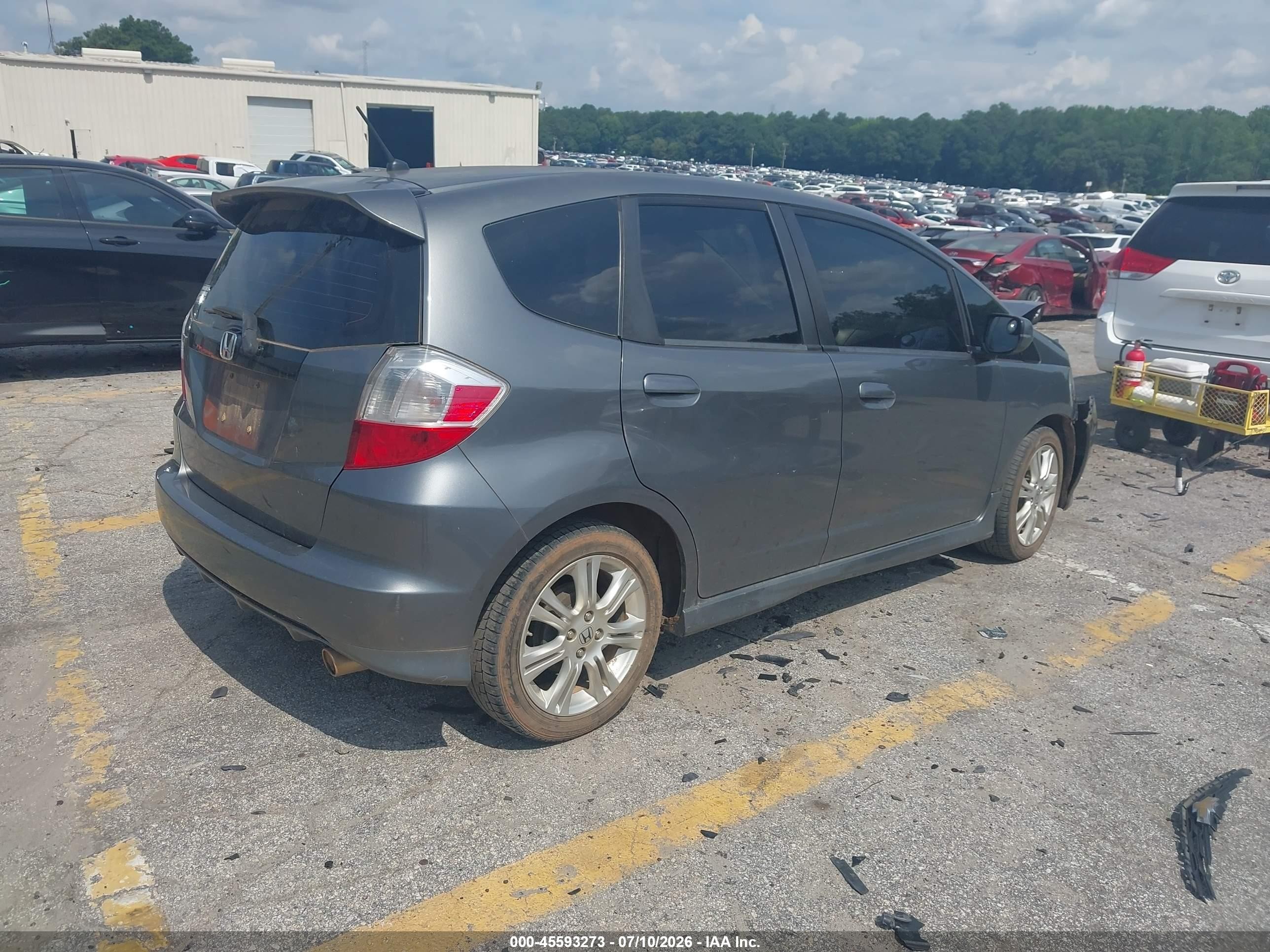 2011 Honda Fit Sport Gray vin: JHMGE8H57BS007841
