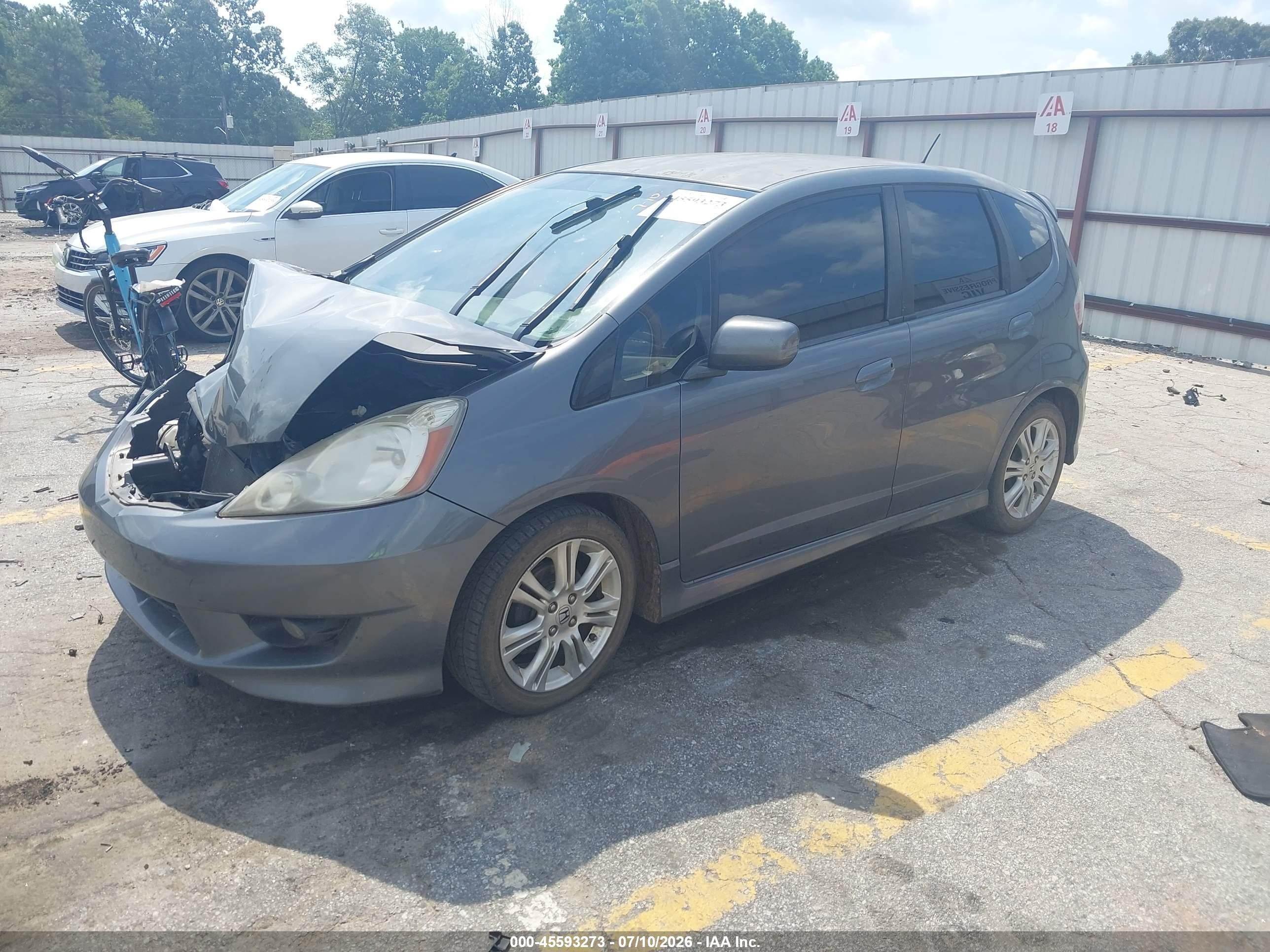 2011 Honda Fit Sport Gray vin: JHMGE8H57BS007841