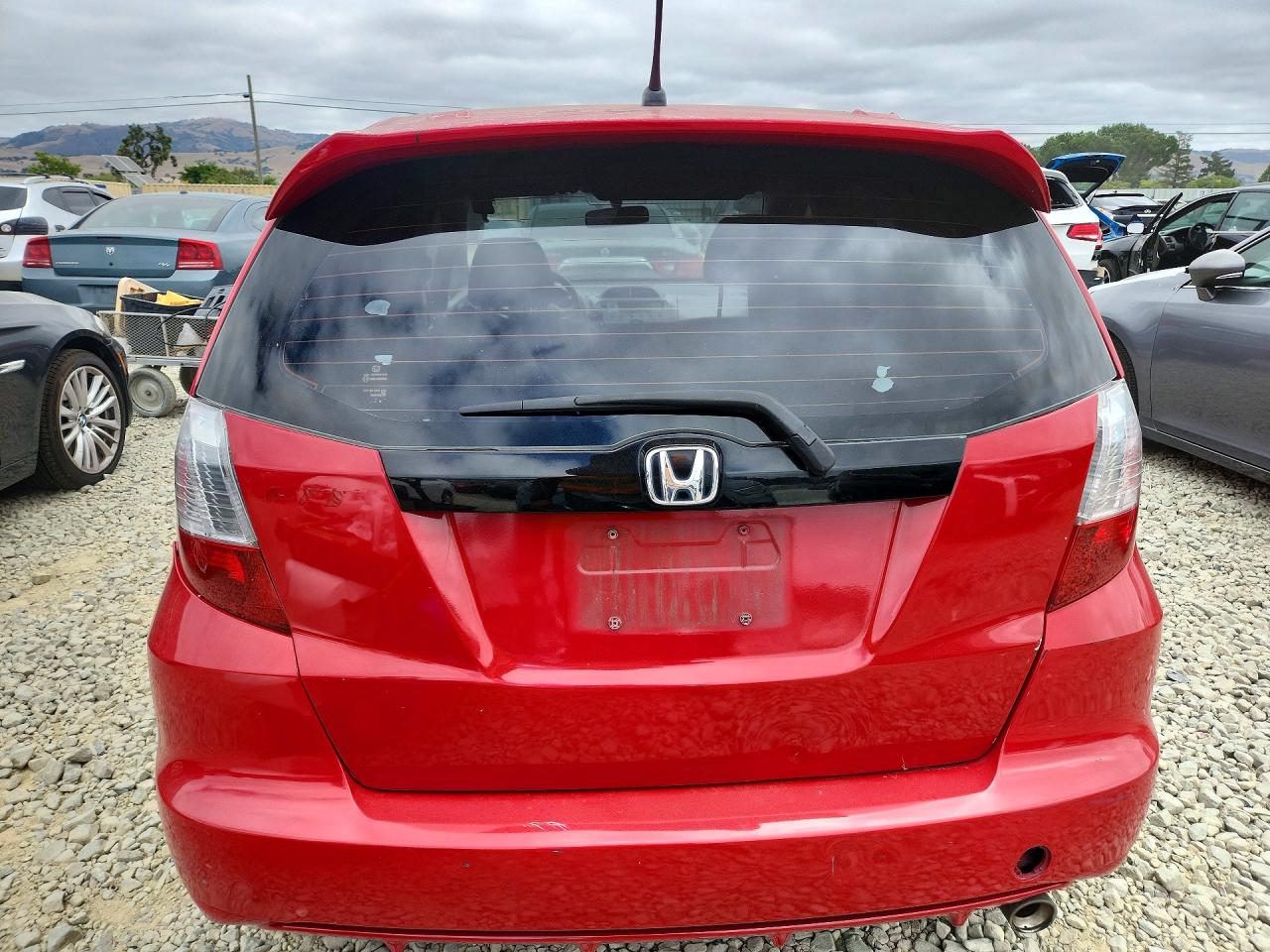 2011 Honda Fit Sport Red vin: JHMGE8H57BS011405