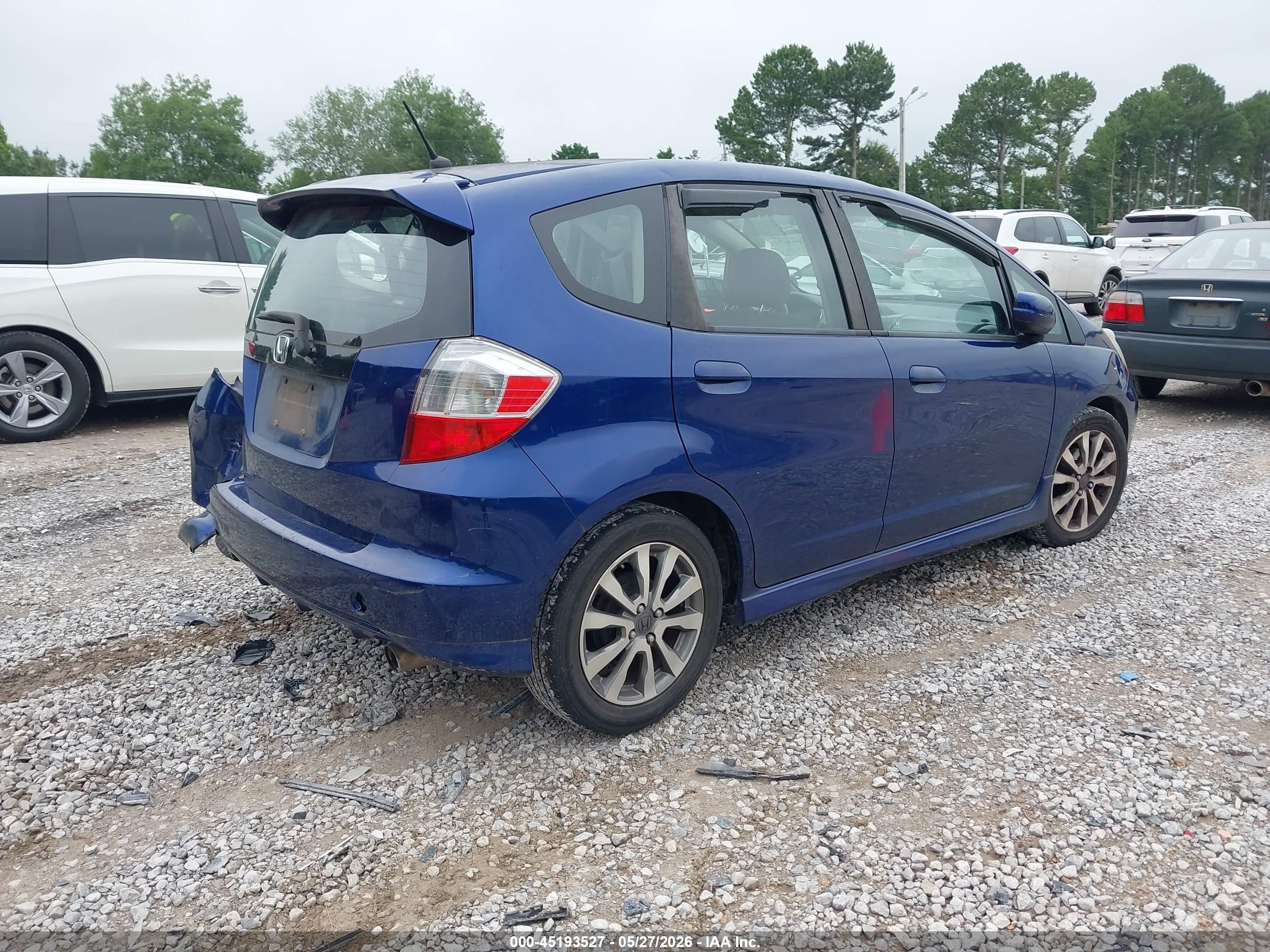2012 Honda Fit Sport Blue vin: JHMGE8H57CC008371