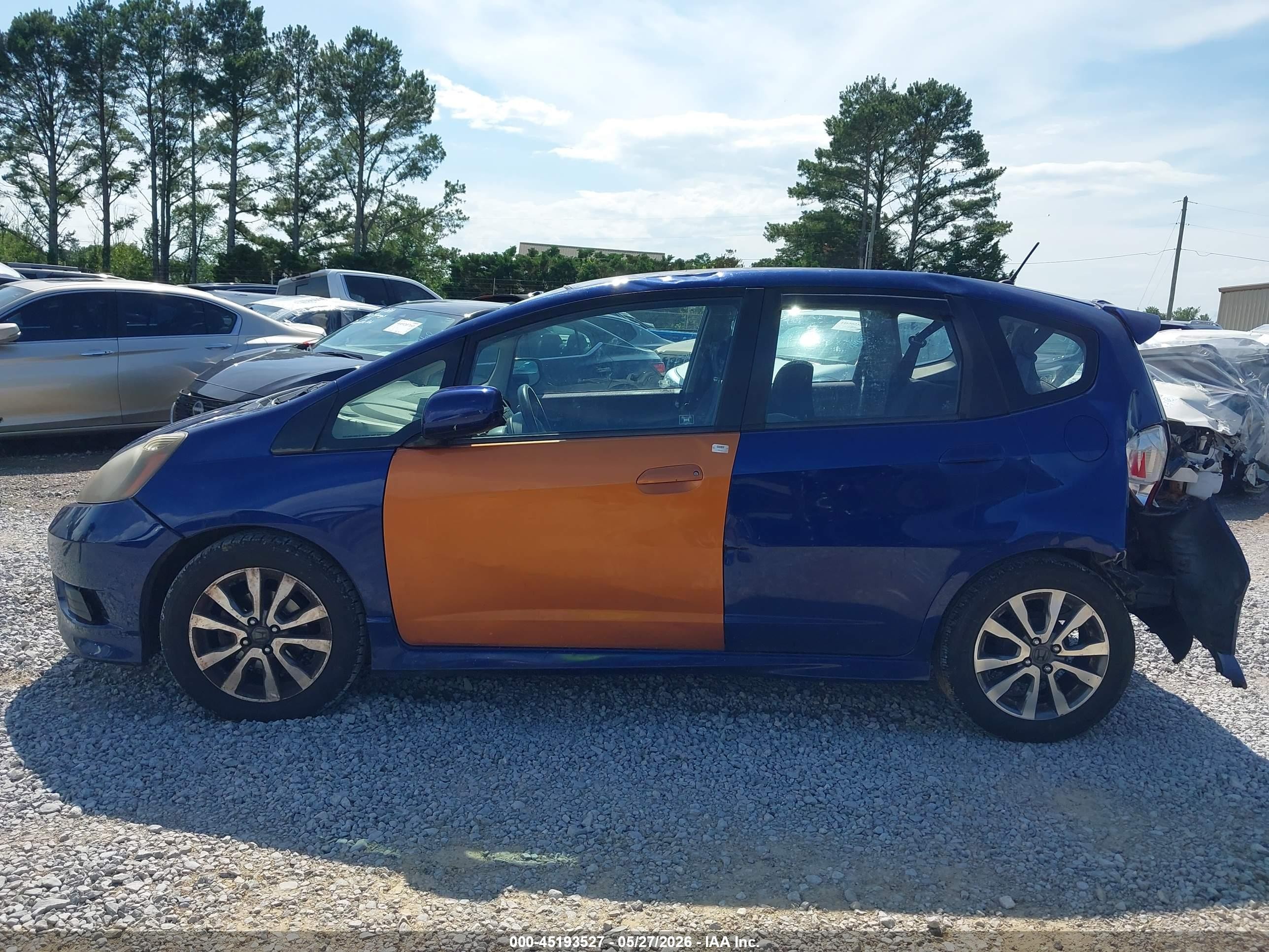 2012 Honda Fit Sport Blue vin: JHMGE8H57CC008371