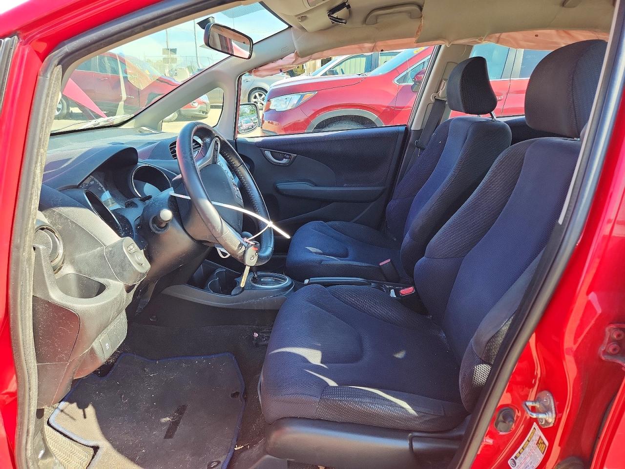 2012 Honda Fit Sport Red vin: JHMGE8H57CC012520
