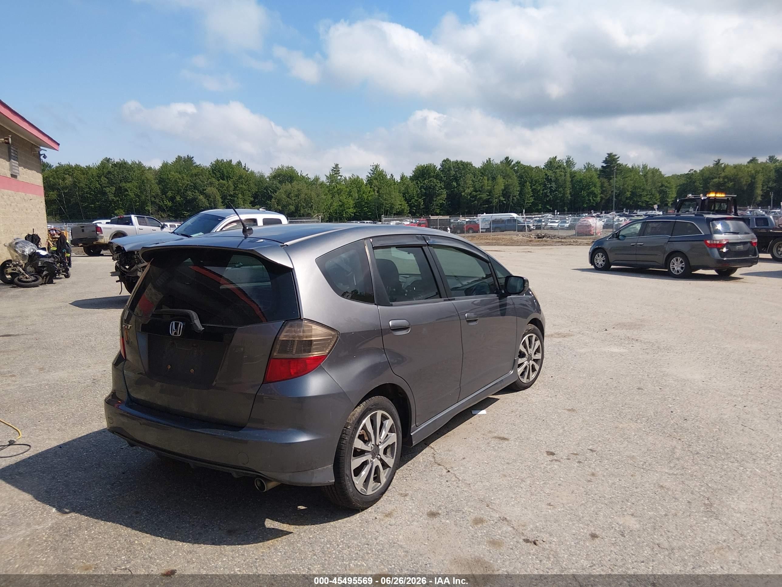2012 Honda Fit Sport Gray vin: JHMGE8H57CC035151