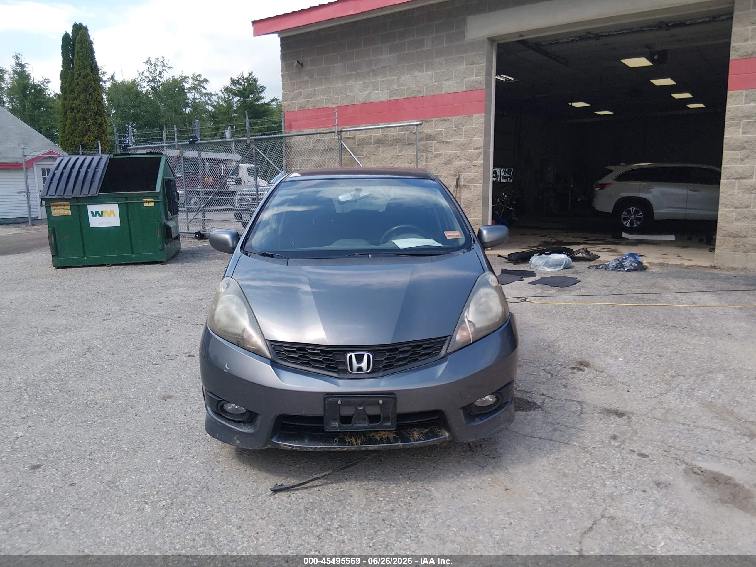 2012 Honda Fit Sport Gray vin: JHMGE8H57CC035151