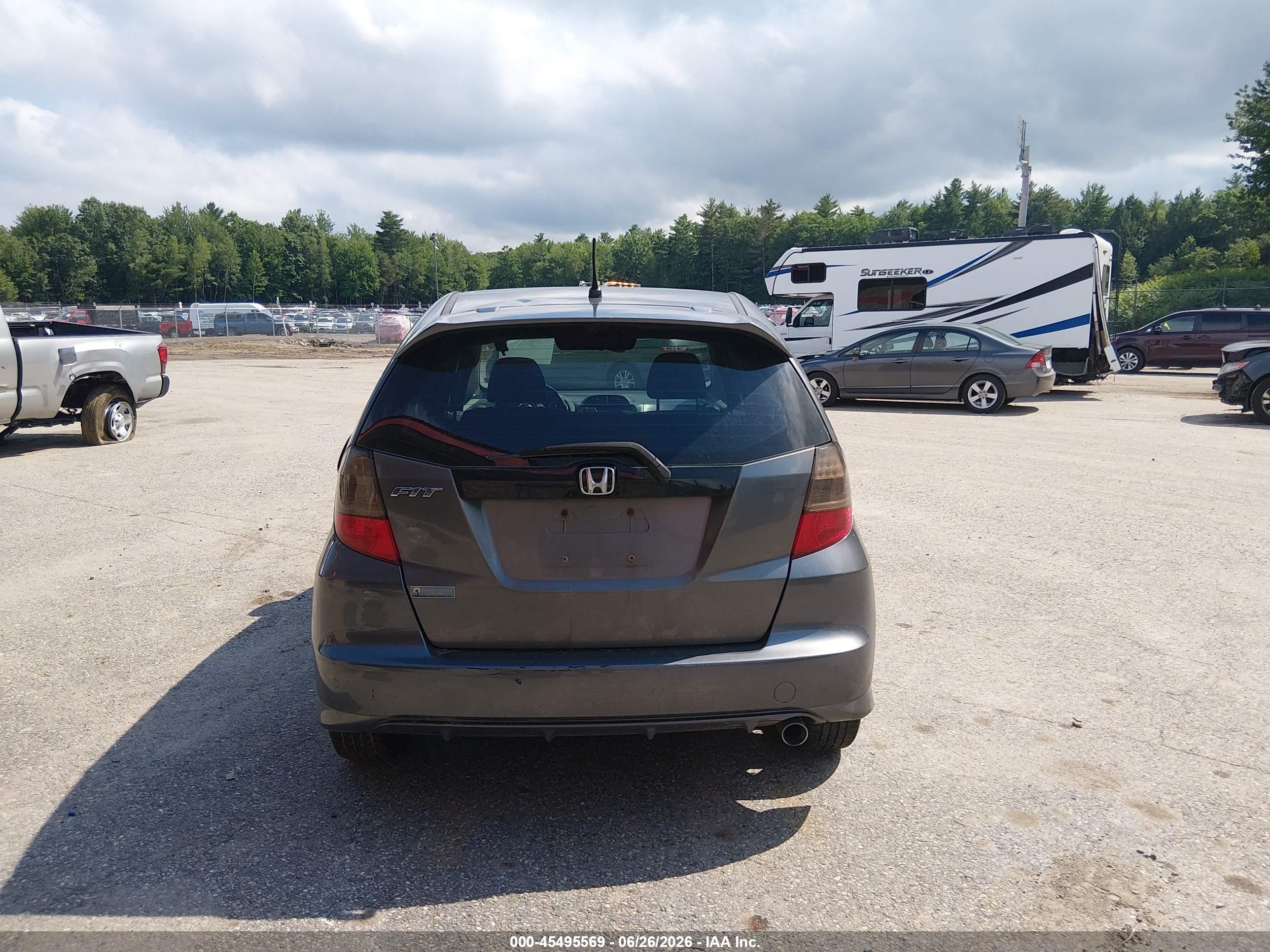 2012 Honda Fit Sport Gray vin: JHMGE8H57CC035151