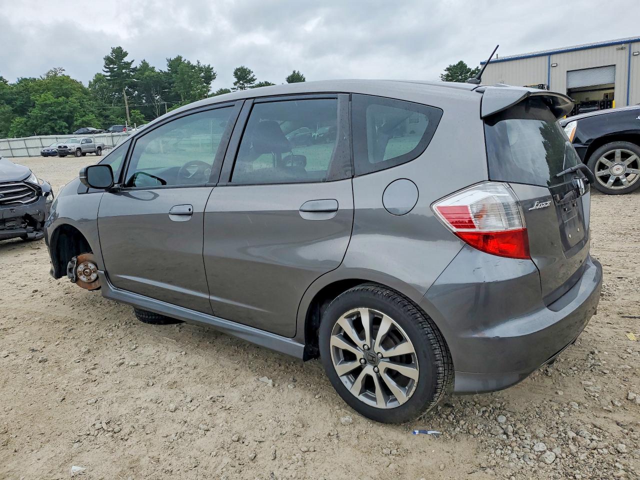 2013 Honda Fit Sport Gray vin: JHMGE8H57DC041324
