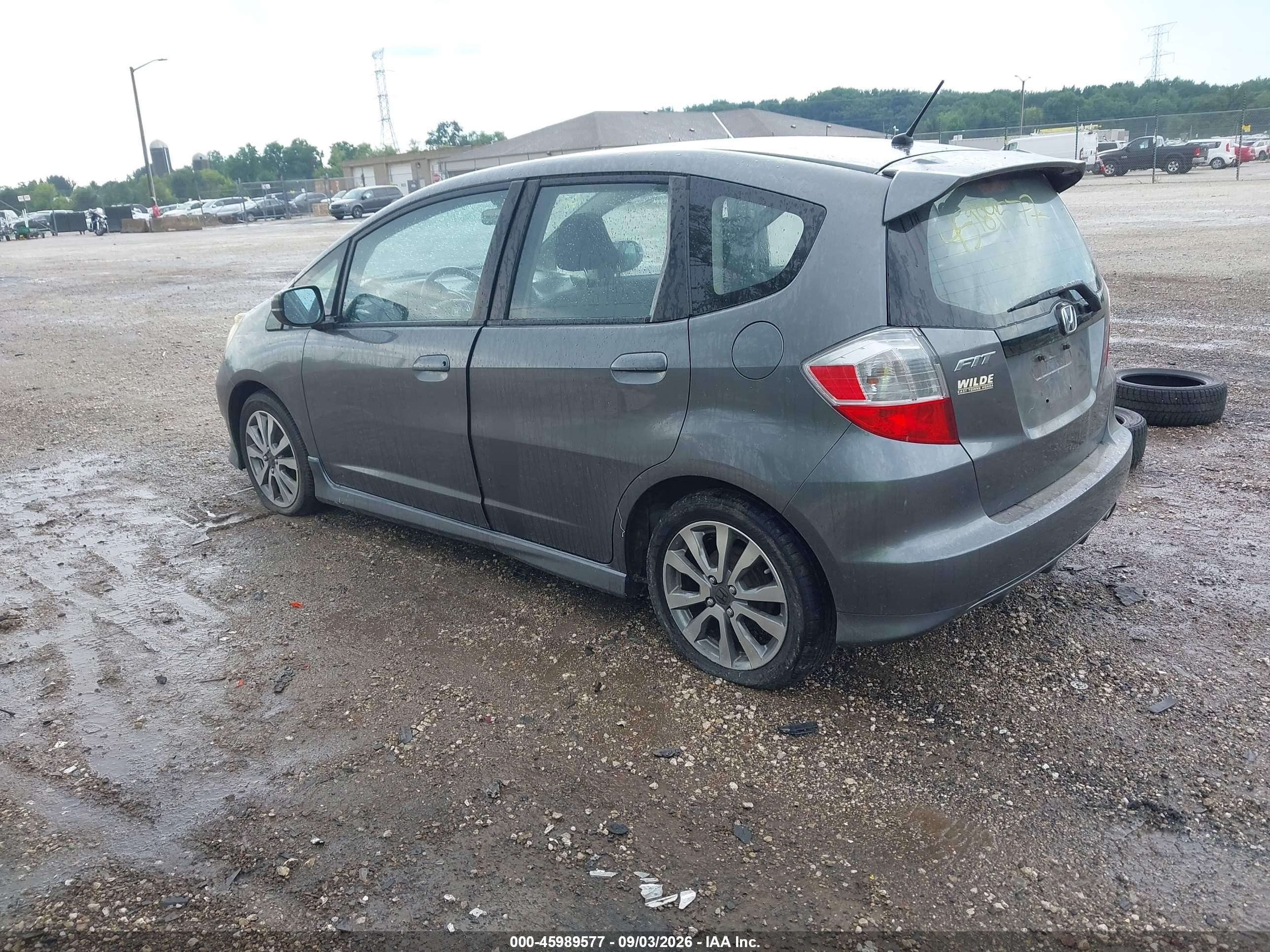 2013 Honda Fit Sport Gray vin: JHMGE8H57DC041999