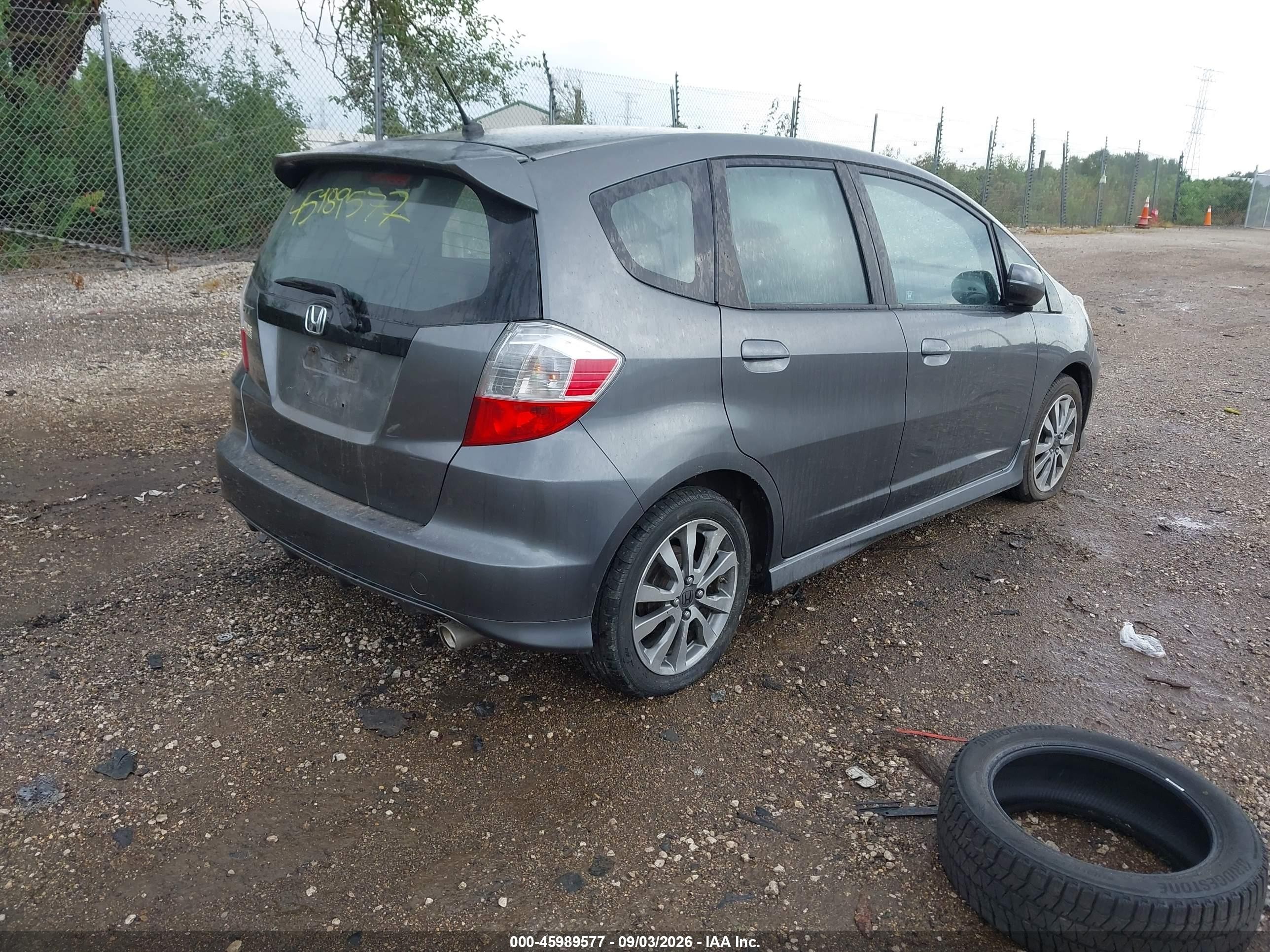 2013 Honda Fit Sport Gray vin: JHMGE8H57DC041999