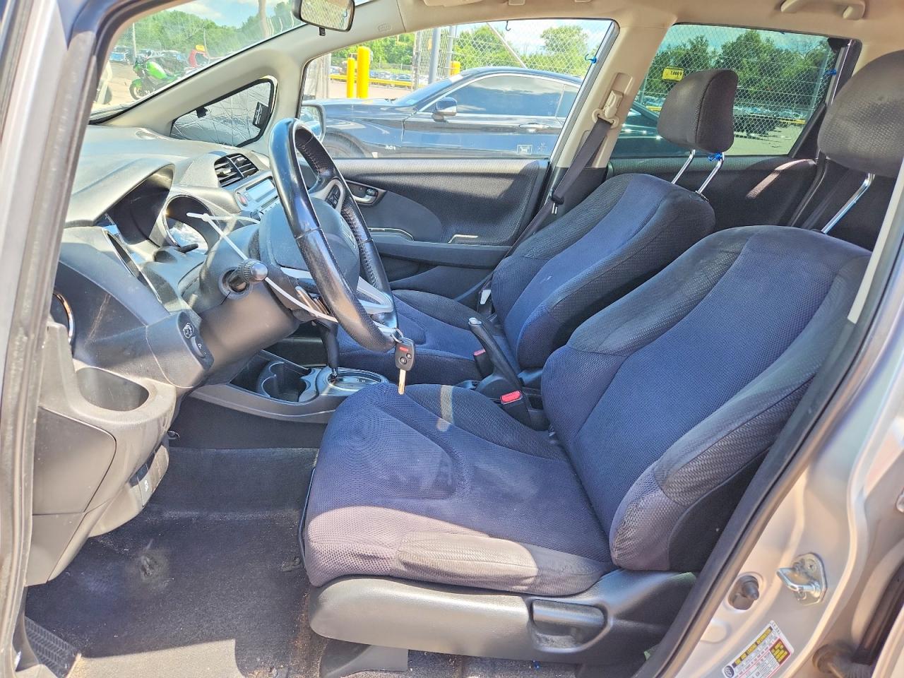 2013 Honda Fit Sport Silver vin: JHMGE8H57DC042781