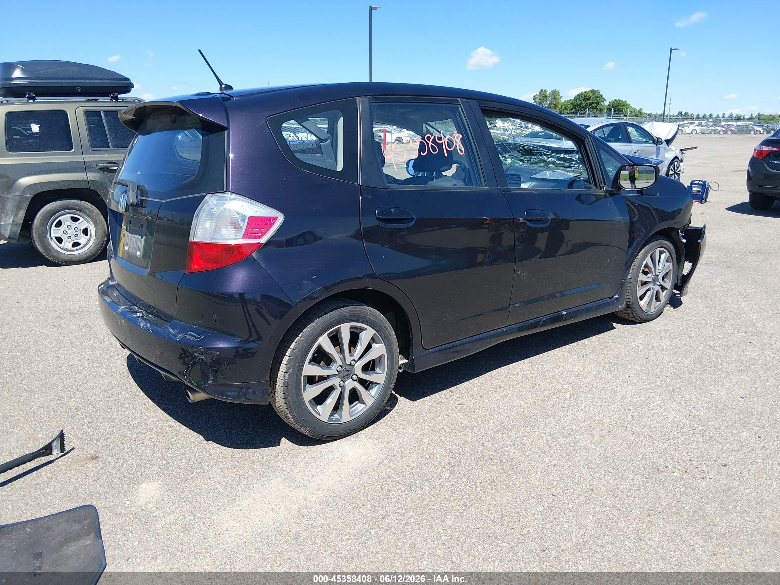 2013 Honda Fit Sport Purple vin: JHMGE8H57DC072069
