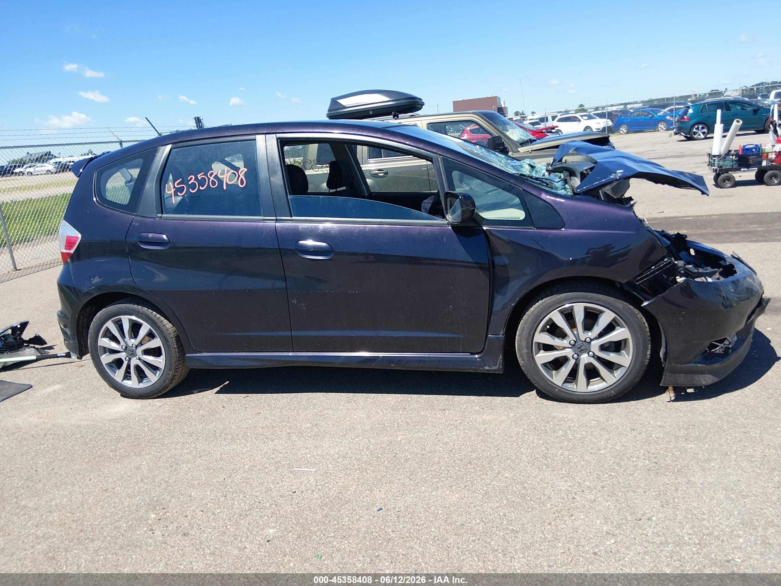2013 Honda Fit Sport Purple vin: JHMGE8H57DC072069