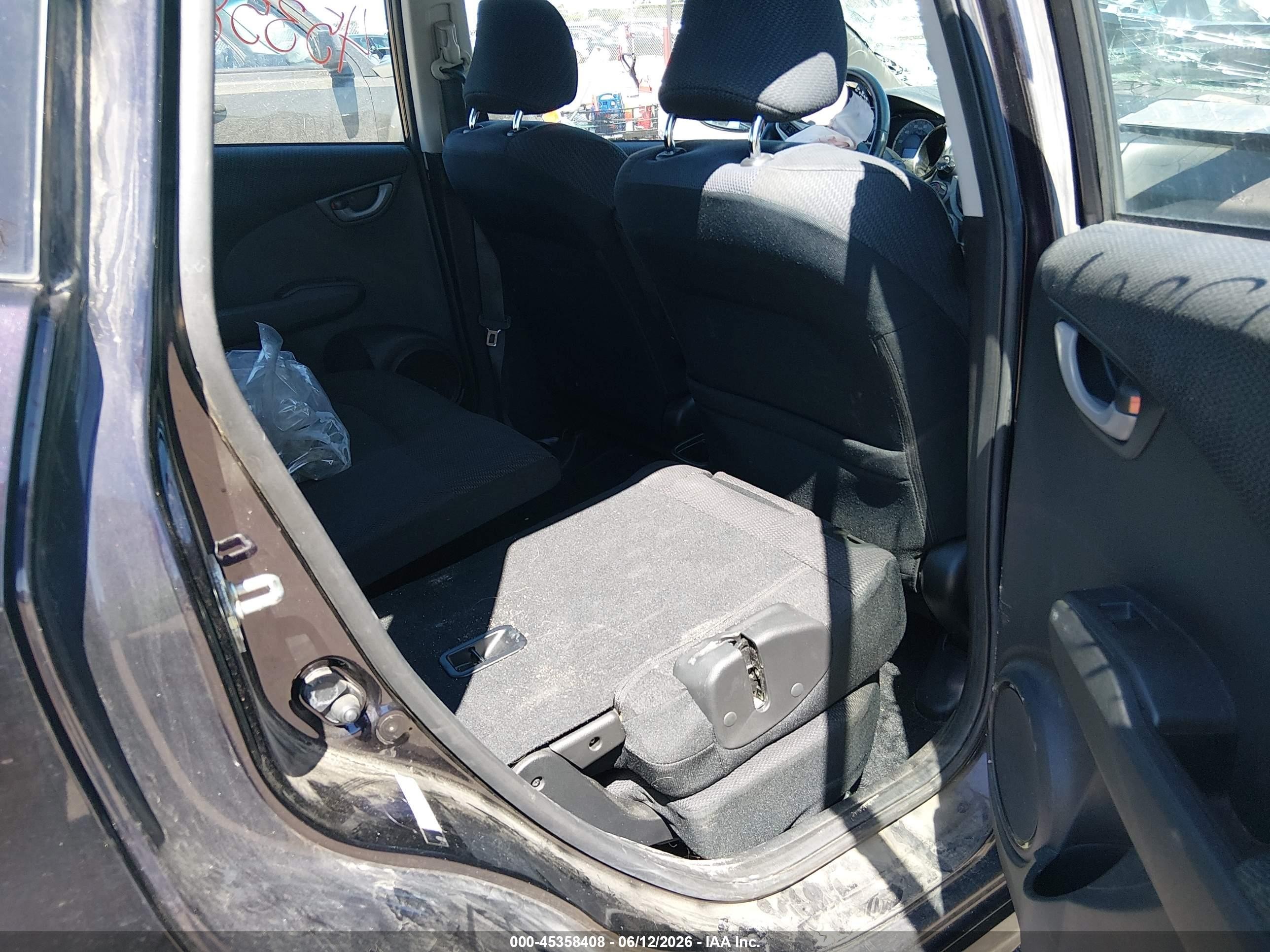 2013 Honda Fit Sport Purple vin: JHMGE8H57DC072069