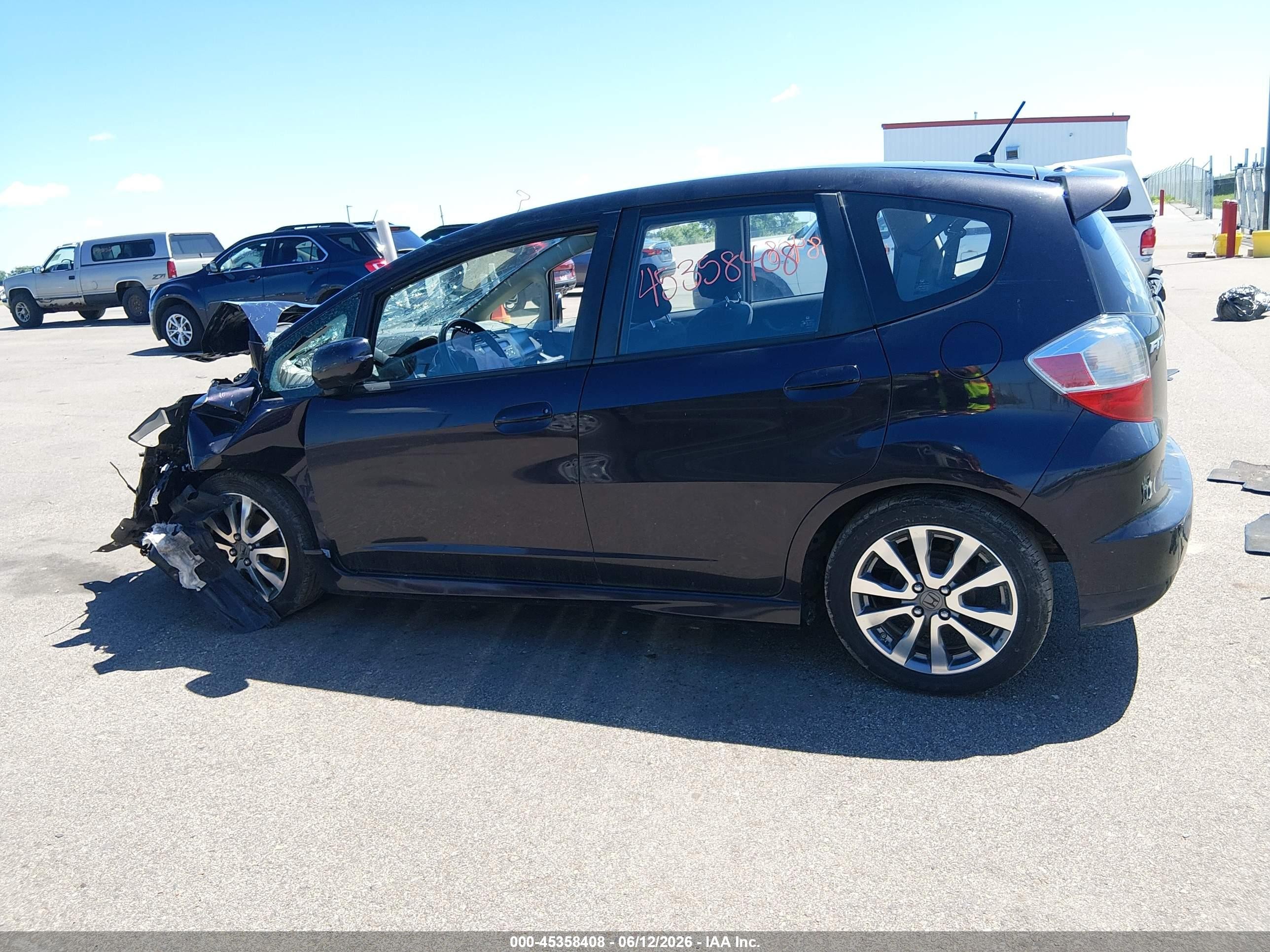 2013 Honda Fit Sport Purple vin: JHMGE8H57DC072069
