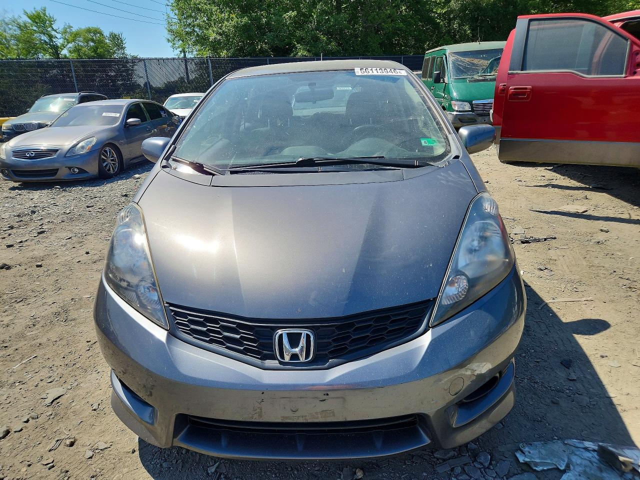 2013 Honda Fit Sport Gray vin: JHMGE8H57DC074825