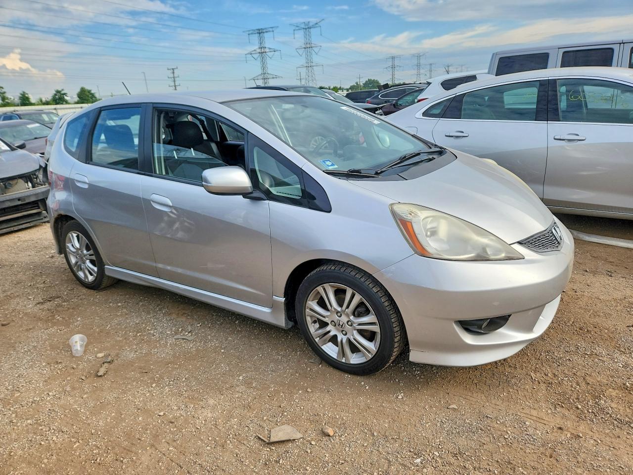 2011 Honda Fit Sport Silver vin: JHMGE8H58BS002180