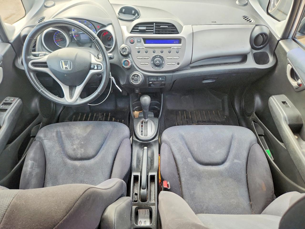 2011 Honda Fit Sport Silver vin: JHMGE8H58BS002180