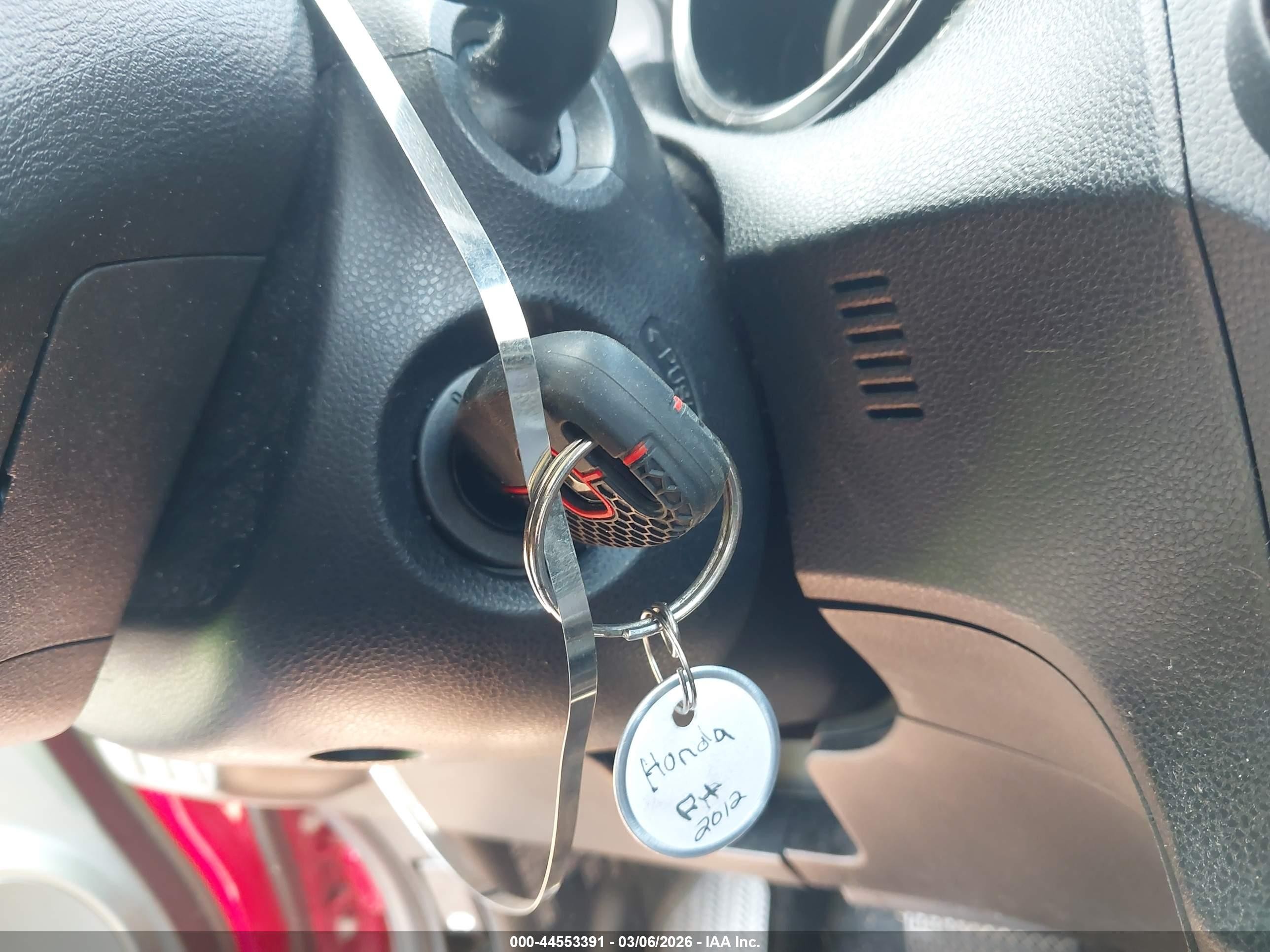 2012 Honda Fit Sport Red vin: JHMGE8H58CC014082